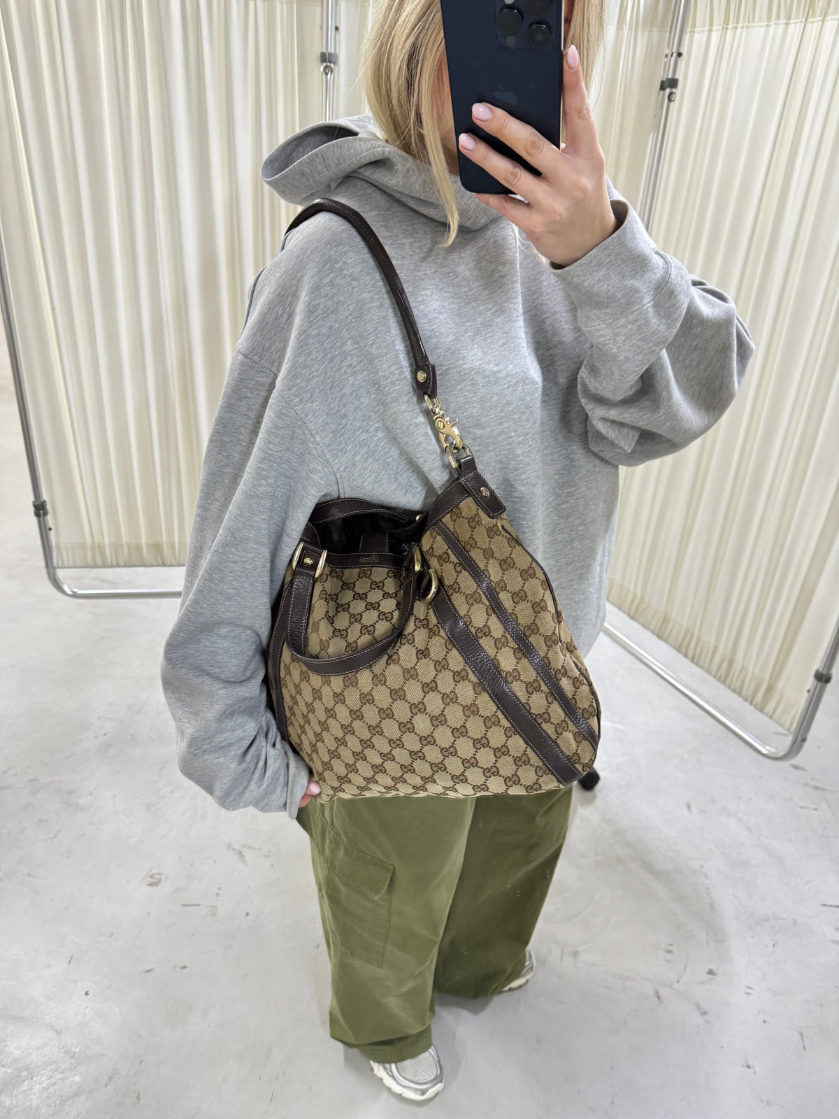 Gucci Medium Abbey Tote Bag