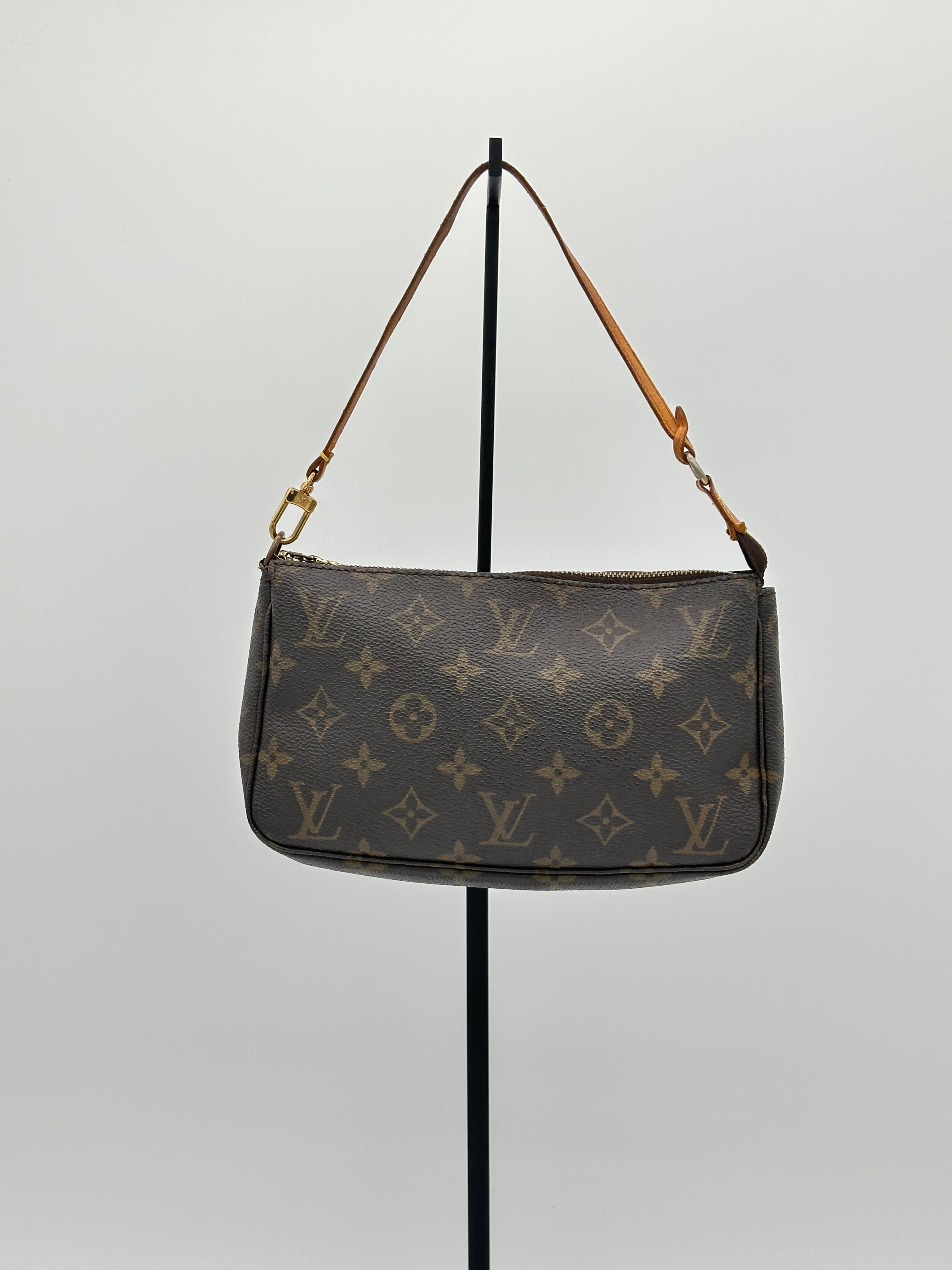 Louis Vuitton Pochette Accessoires