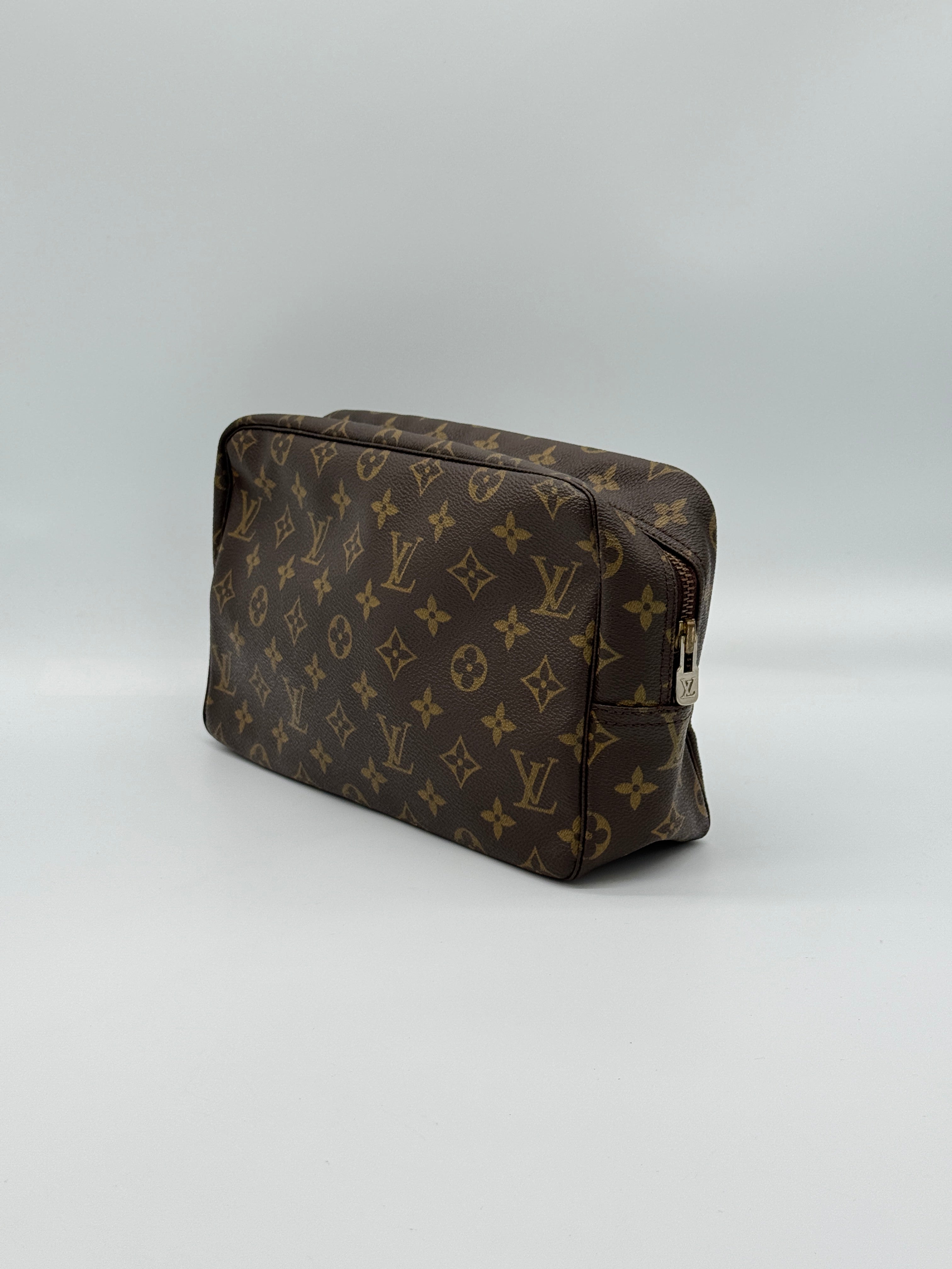 Louis Vuitton Trousse 28
