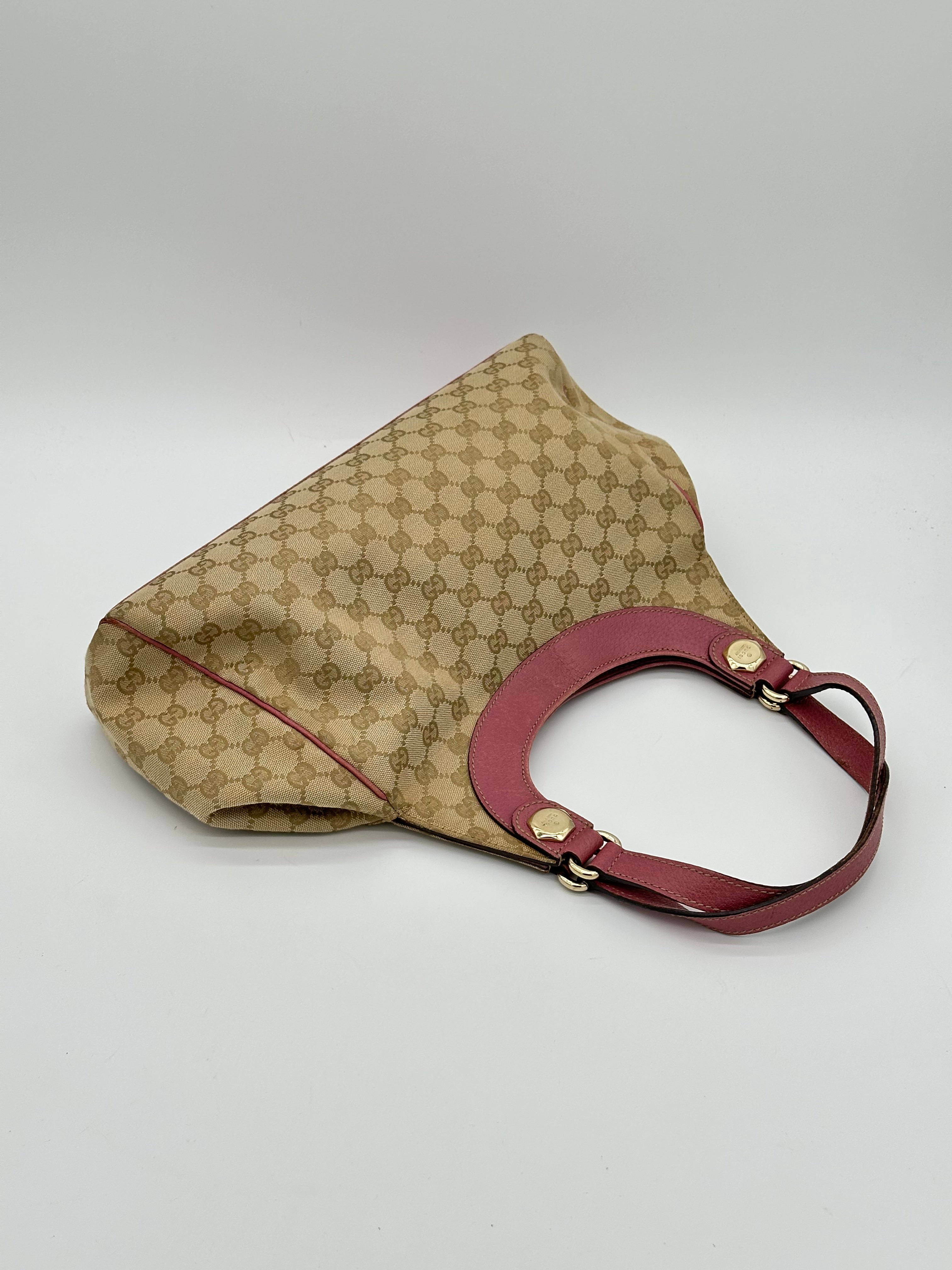 Gucci Canvas Charmy