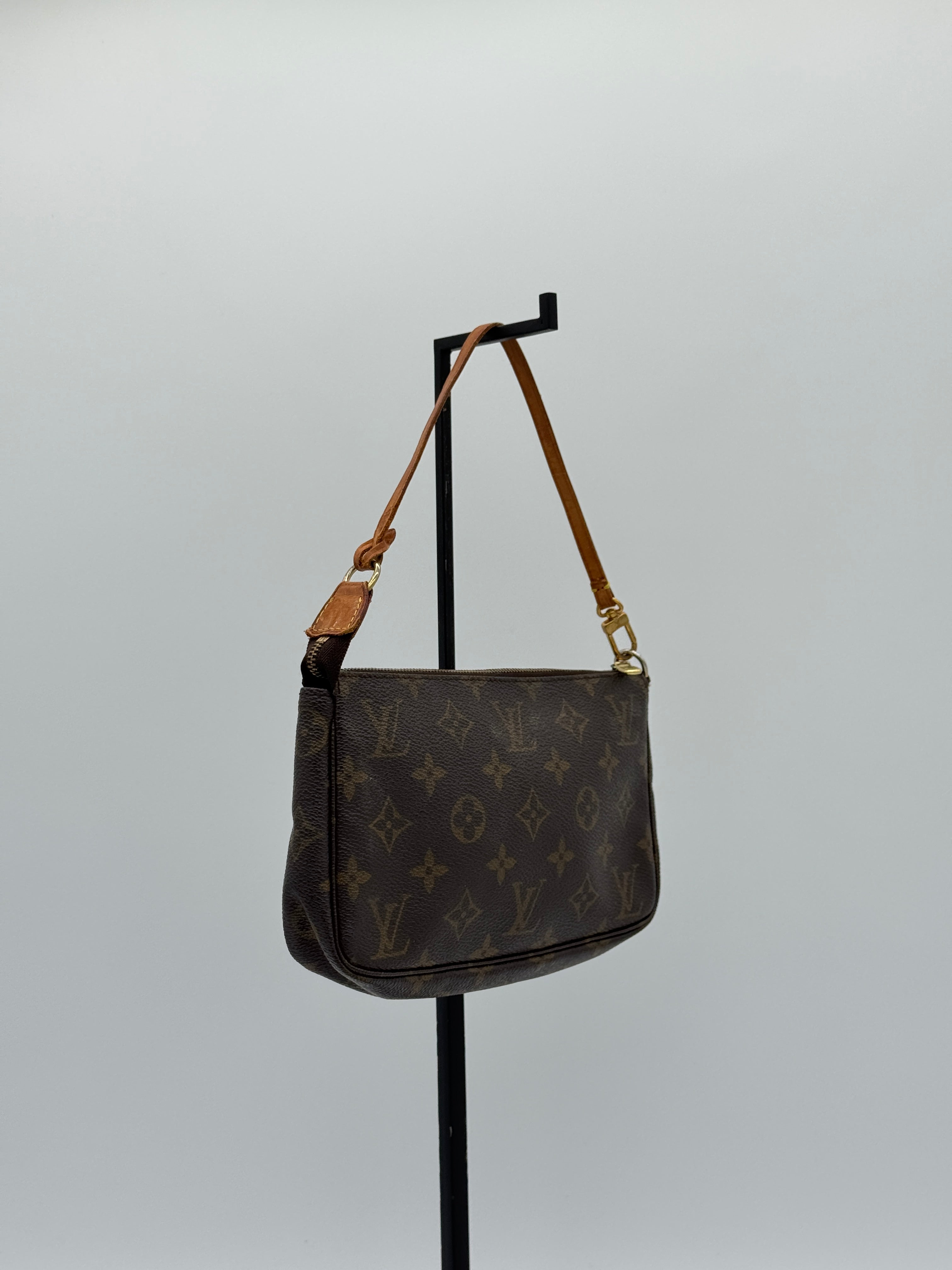Louis Vuitton Pochette Accessoires