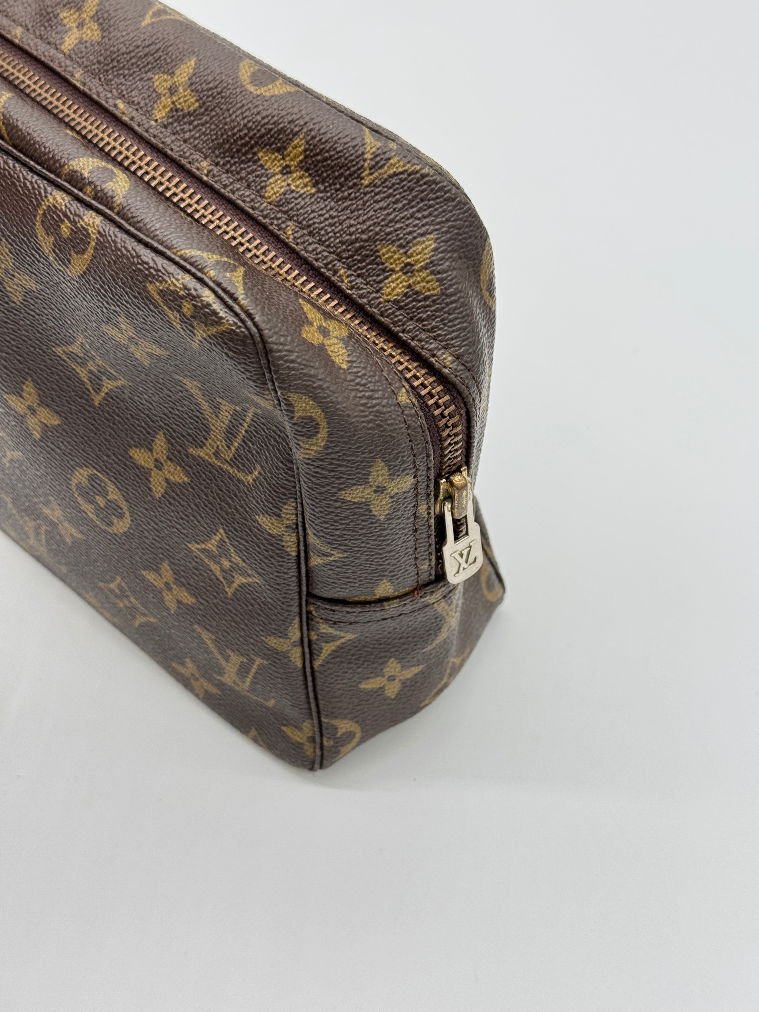 Louis Vuitton Trousse 28