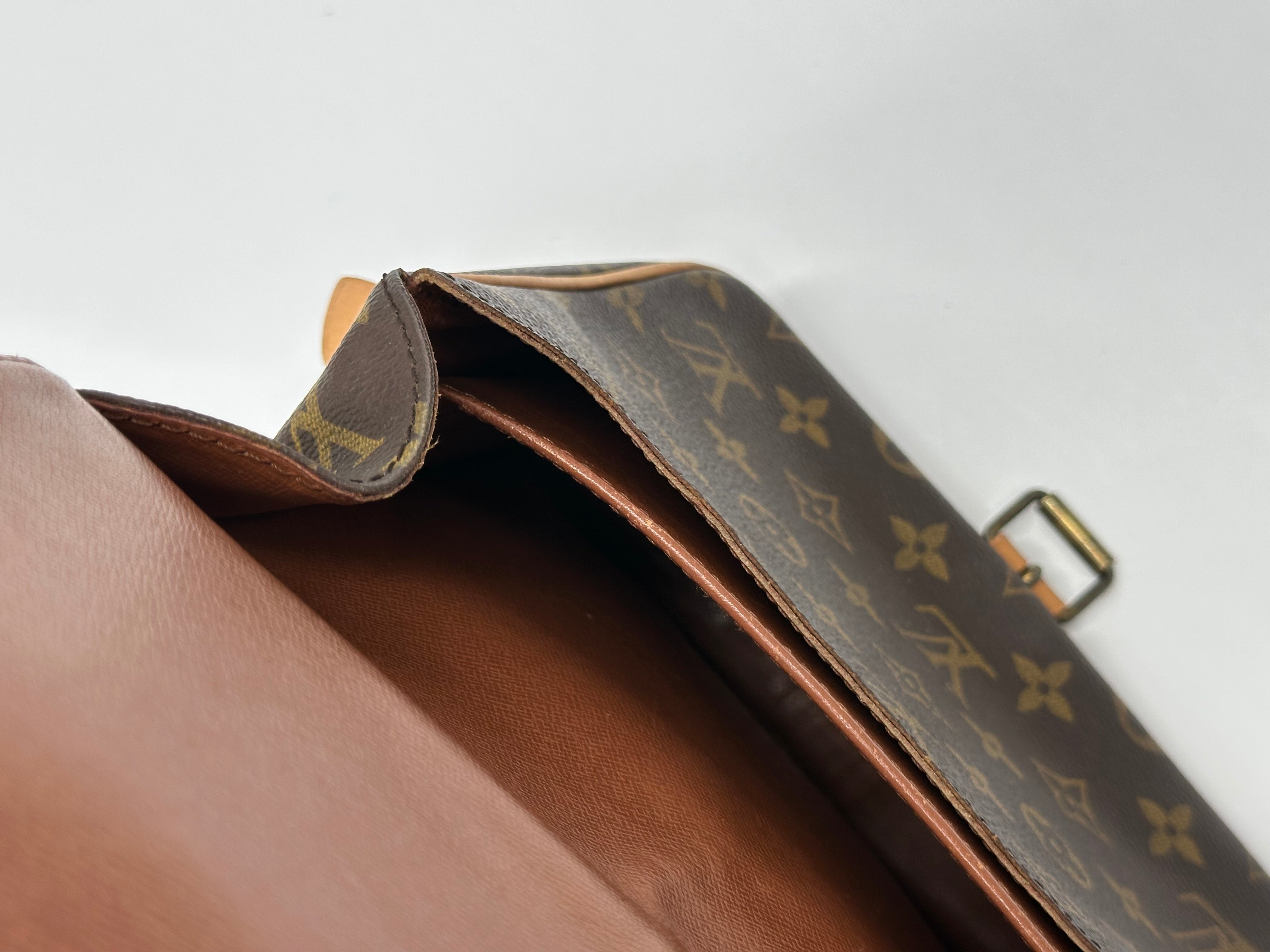 Louis Vuitton Cartouchiere