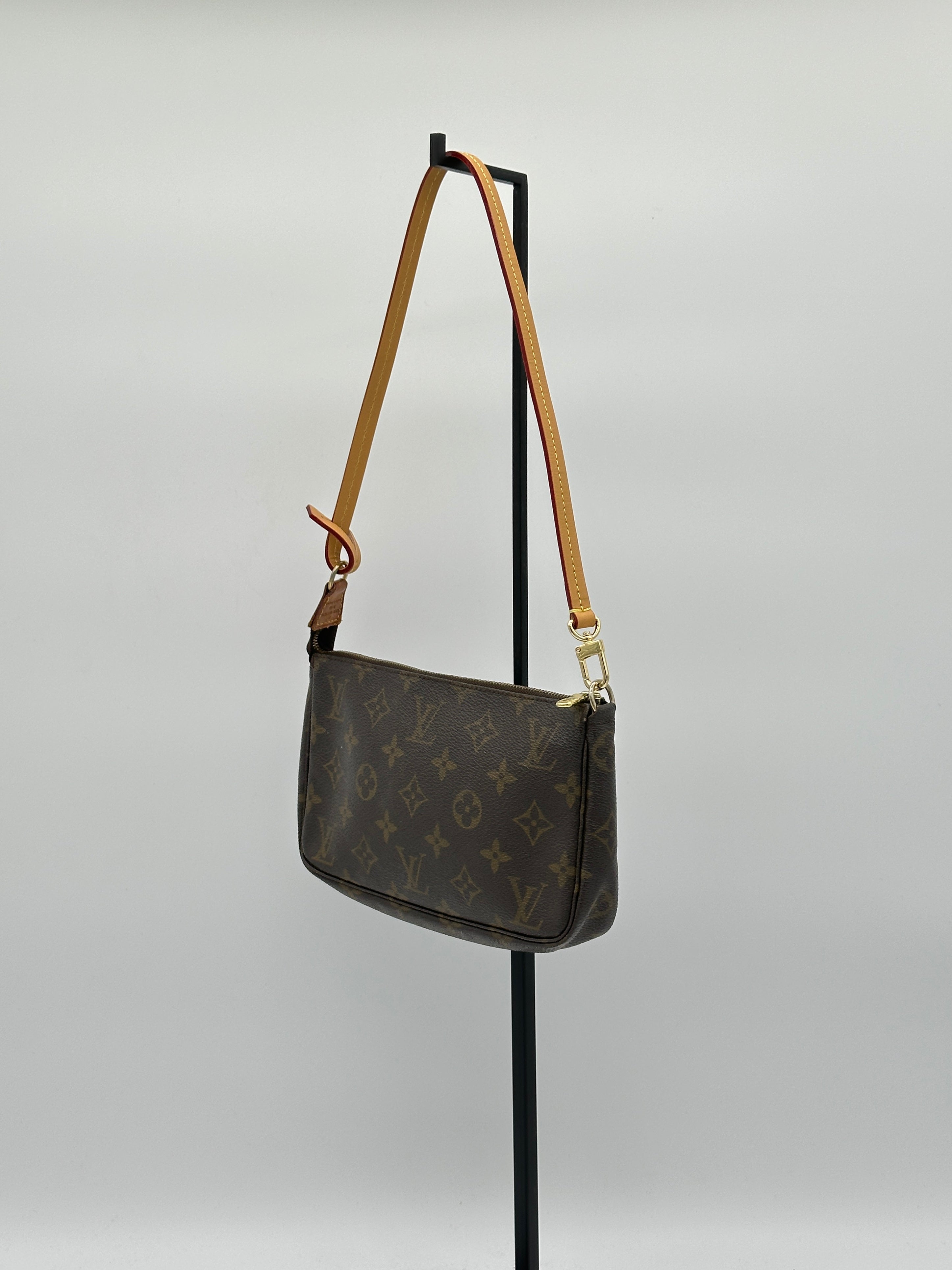 Louis Vuitton Pochette Accessoires