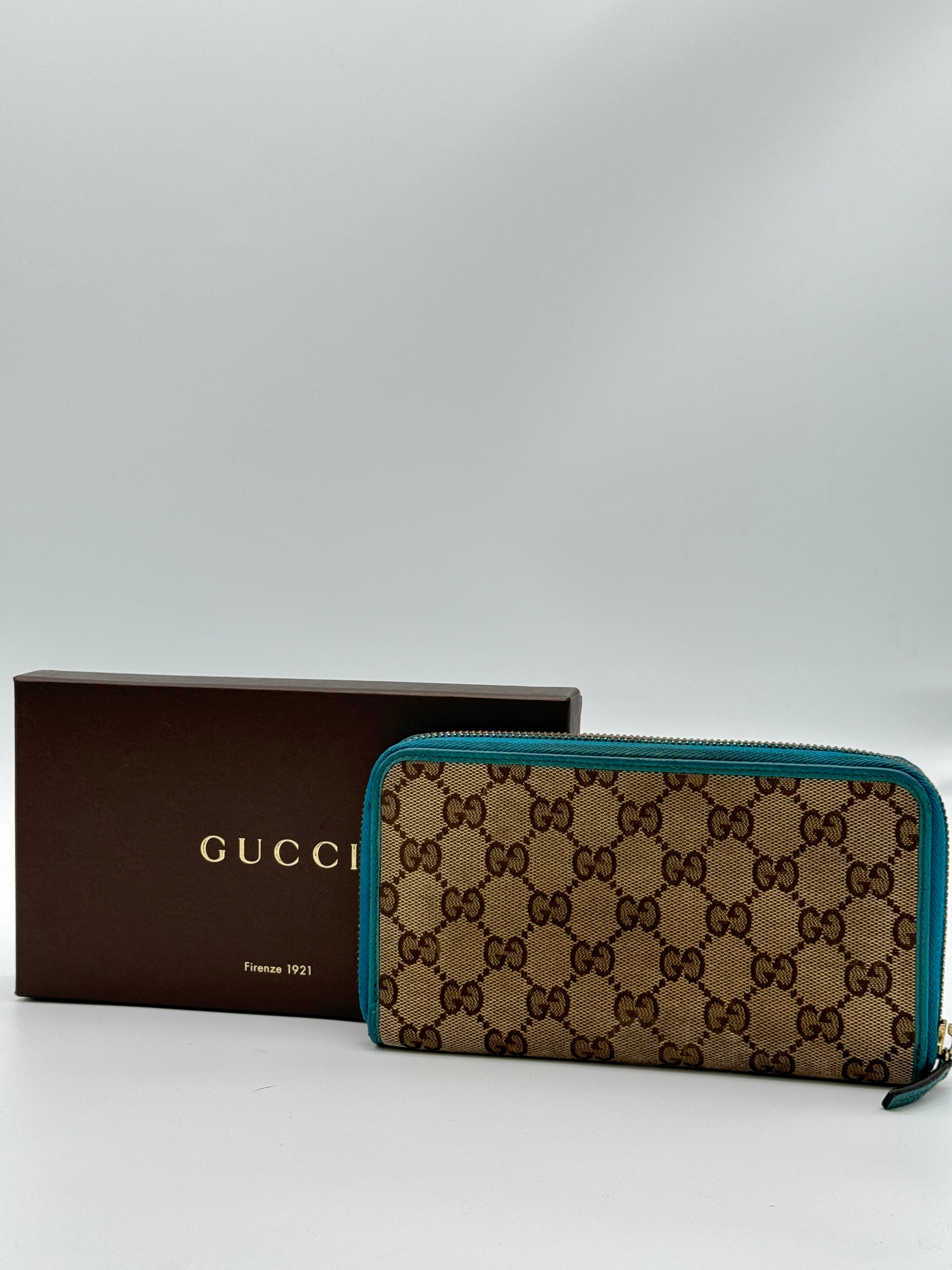 Gucci Zip Around Wallet