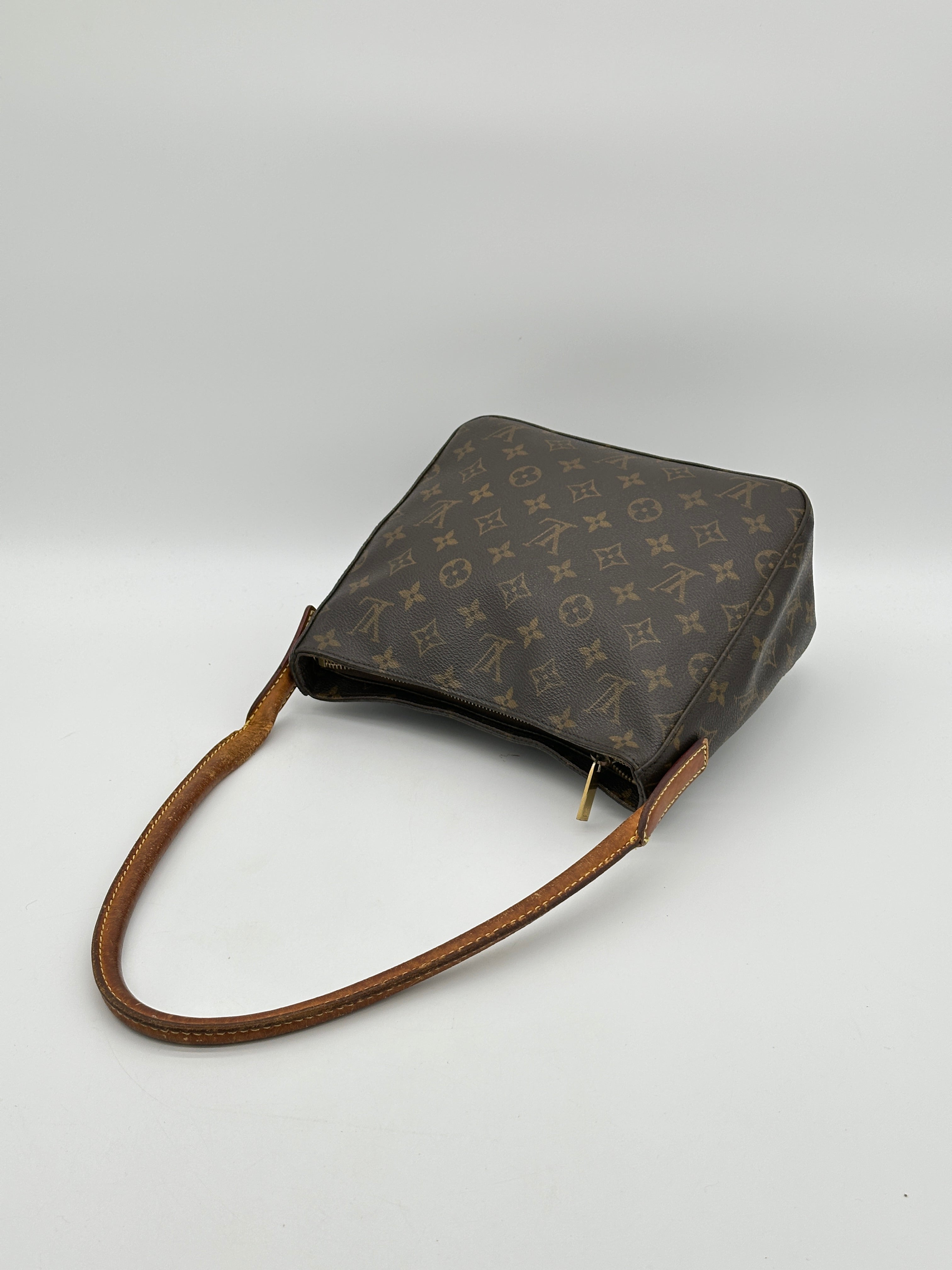 Louis Vuitton Looping MM
