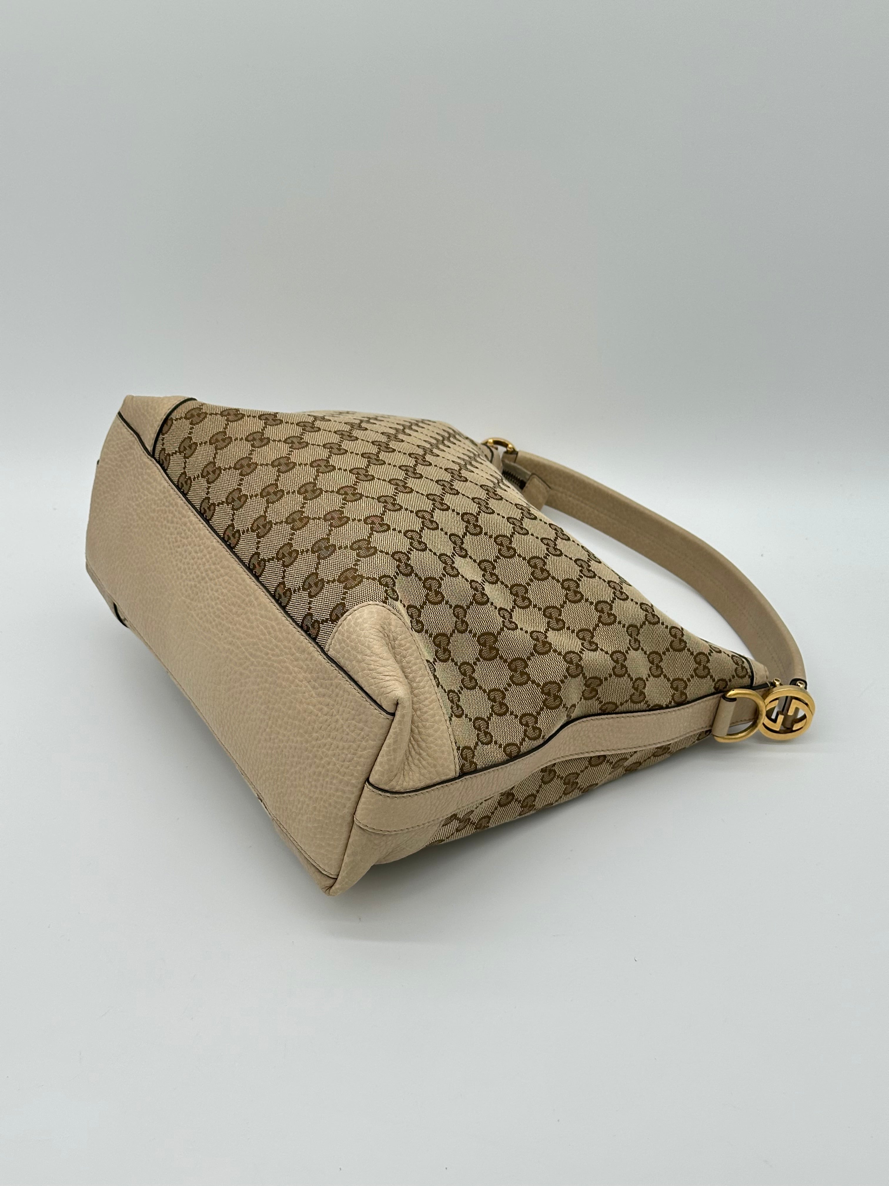 Gucci Miss Canvas