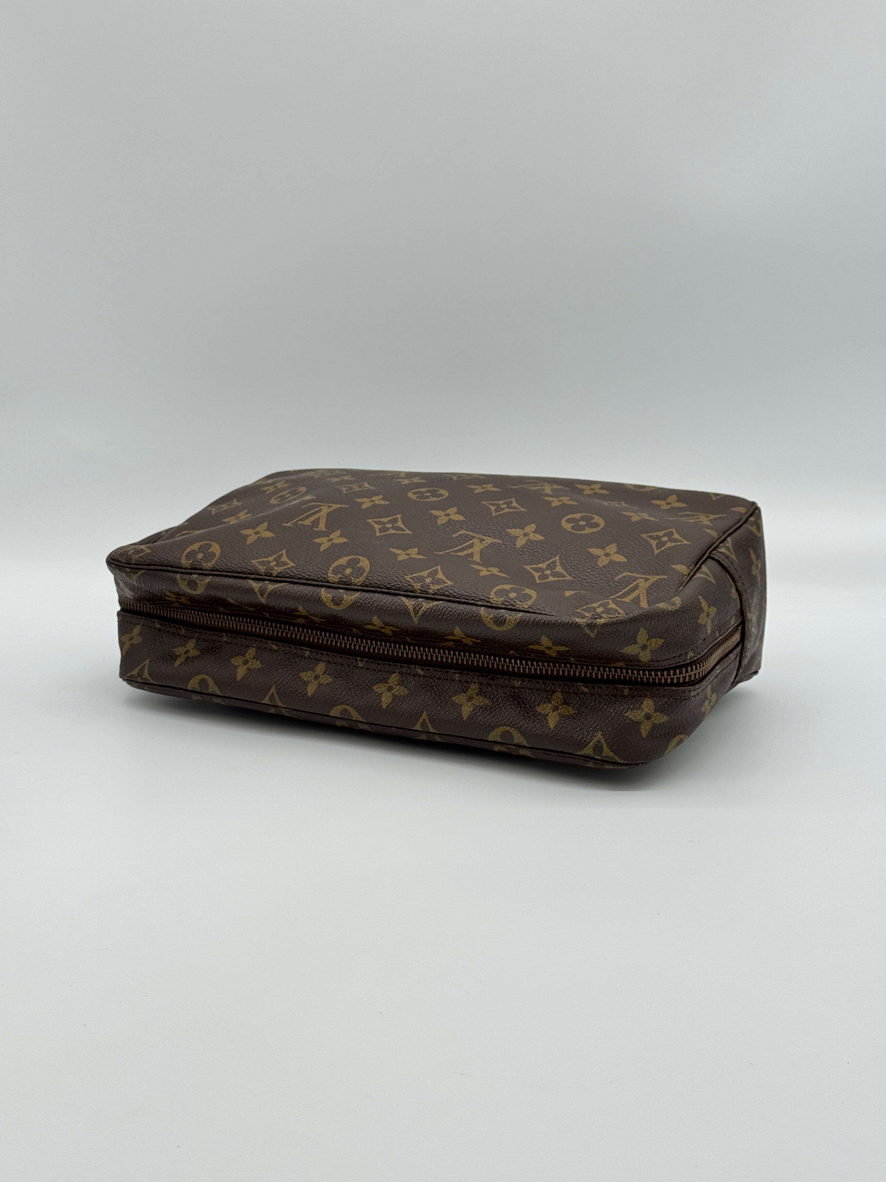 Louis Vuitton Trousse 28