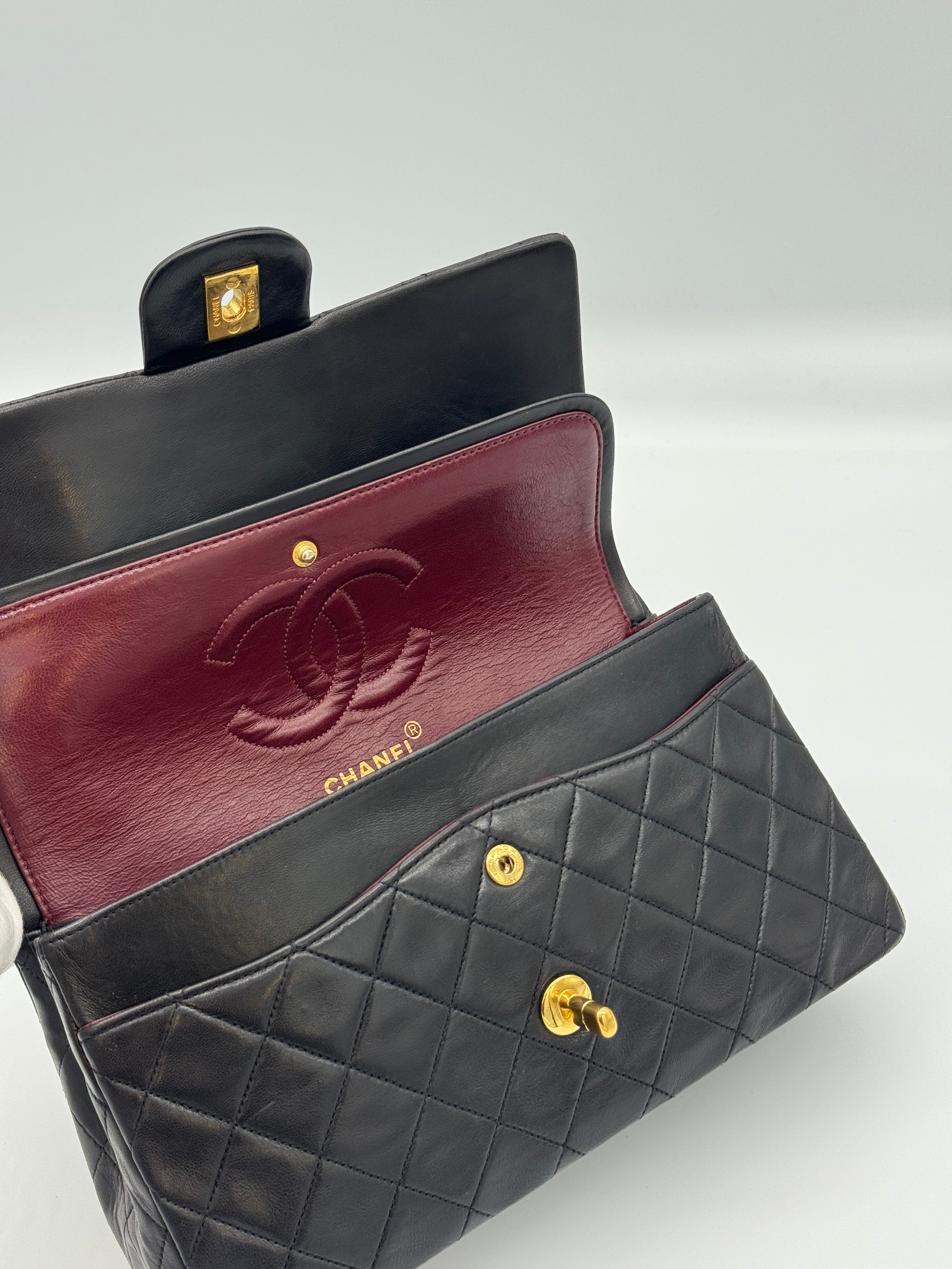 Chanel Classic Medium