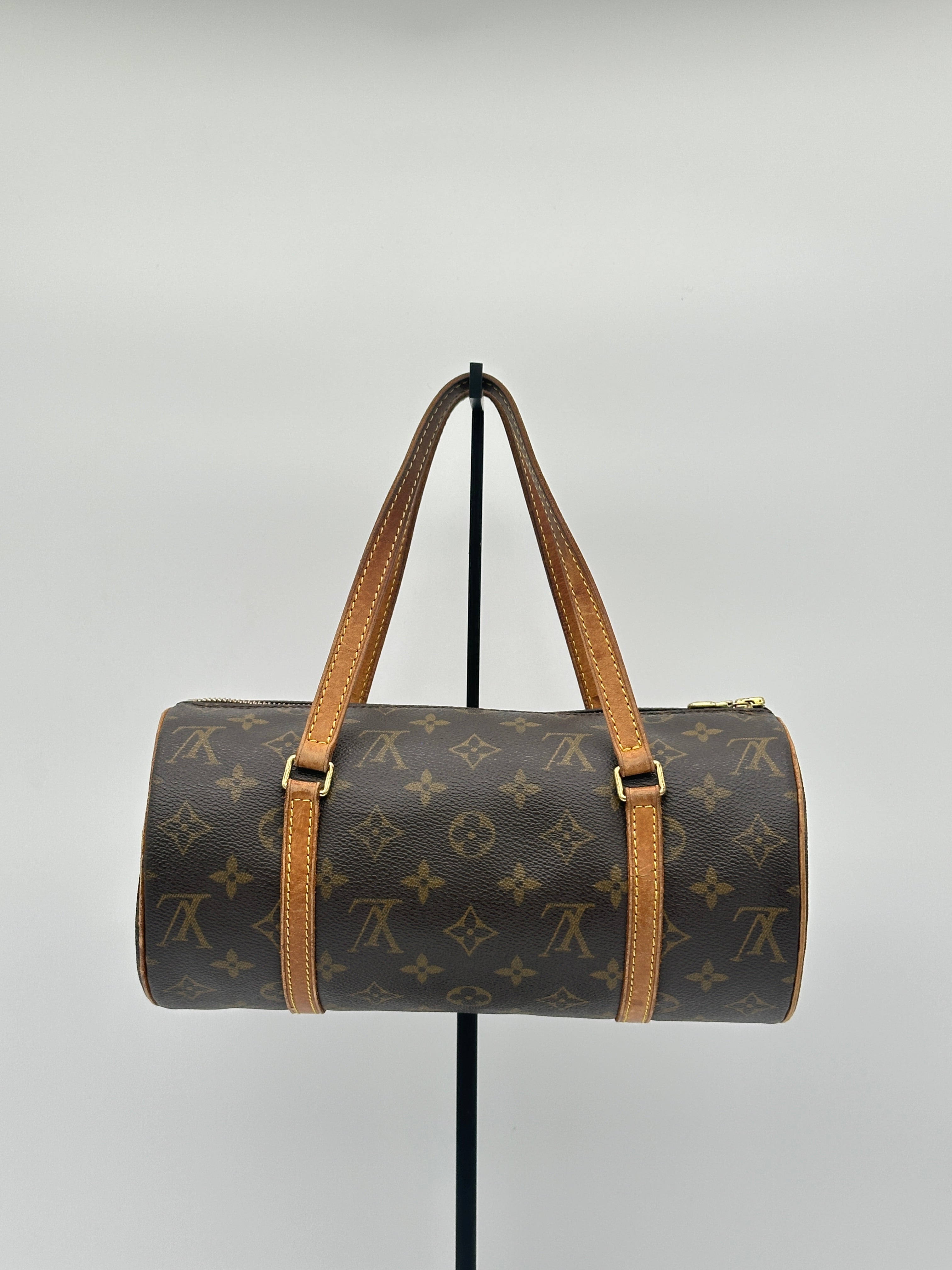 Louis Vuitton Papillon 26