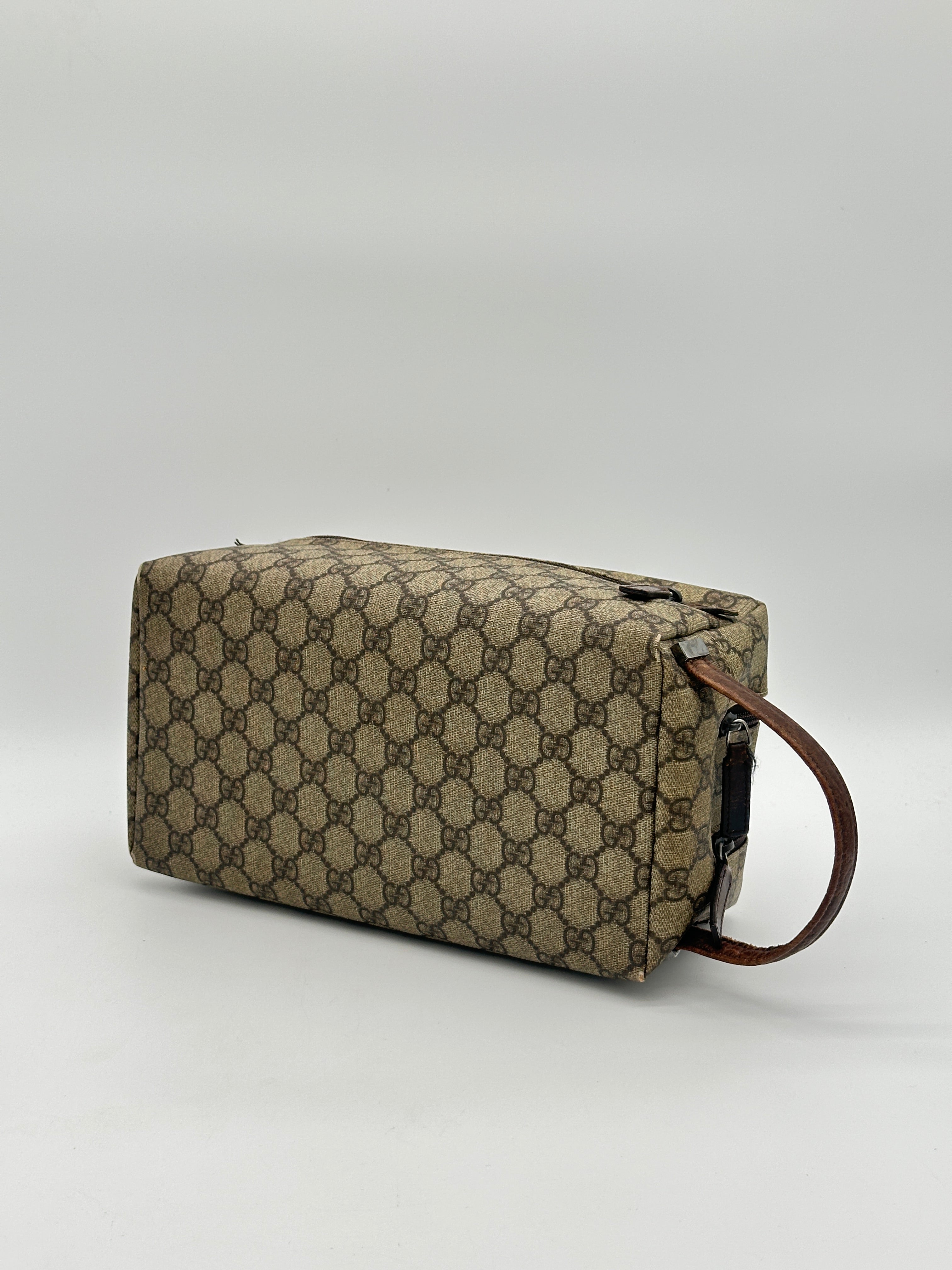 Gucci Supreme Pouch