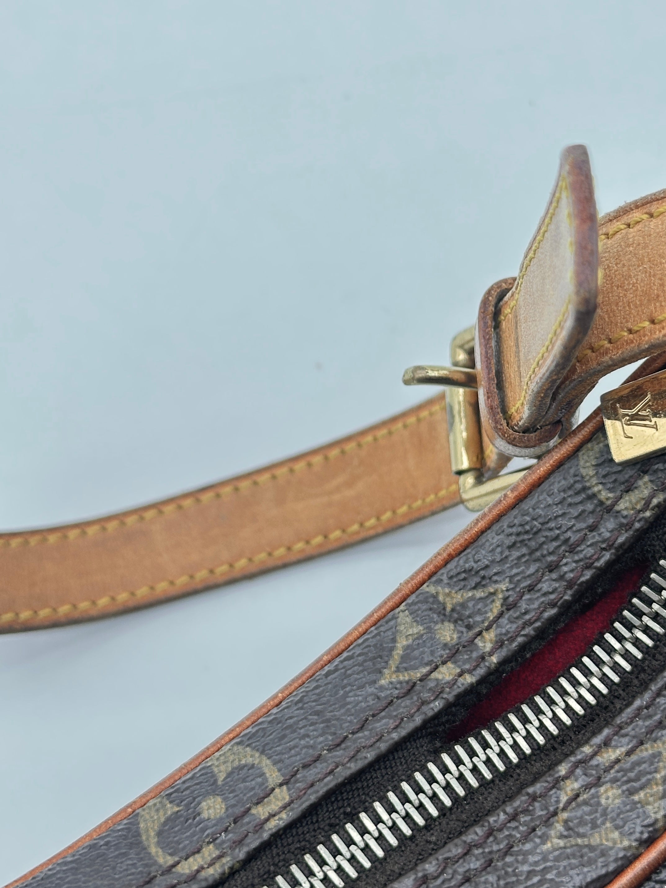 Louis Vuitton Croissant PM