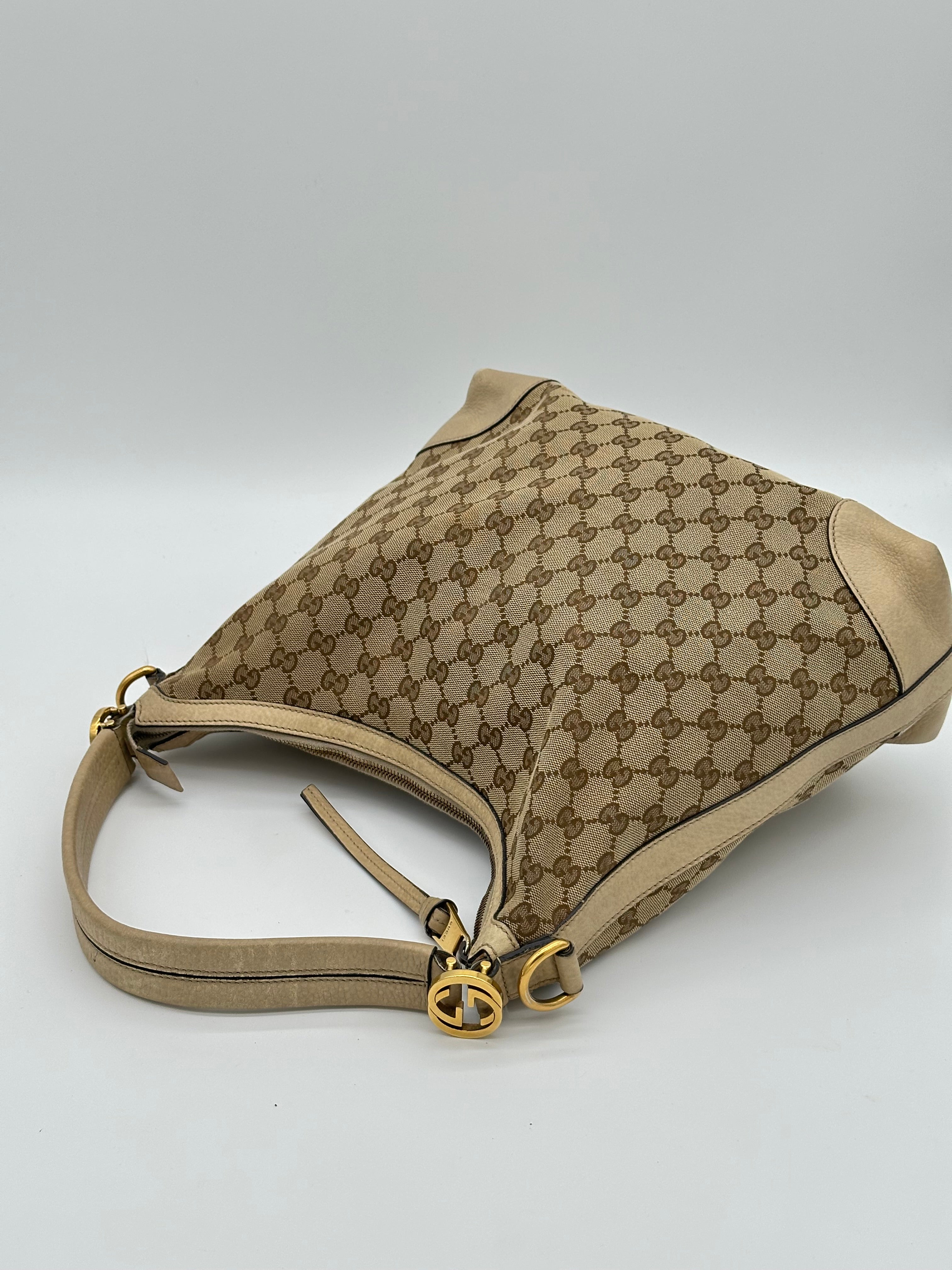 Gucci Miss Canvas