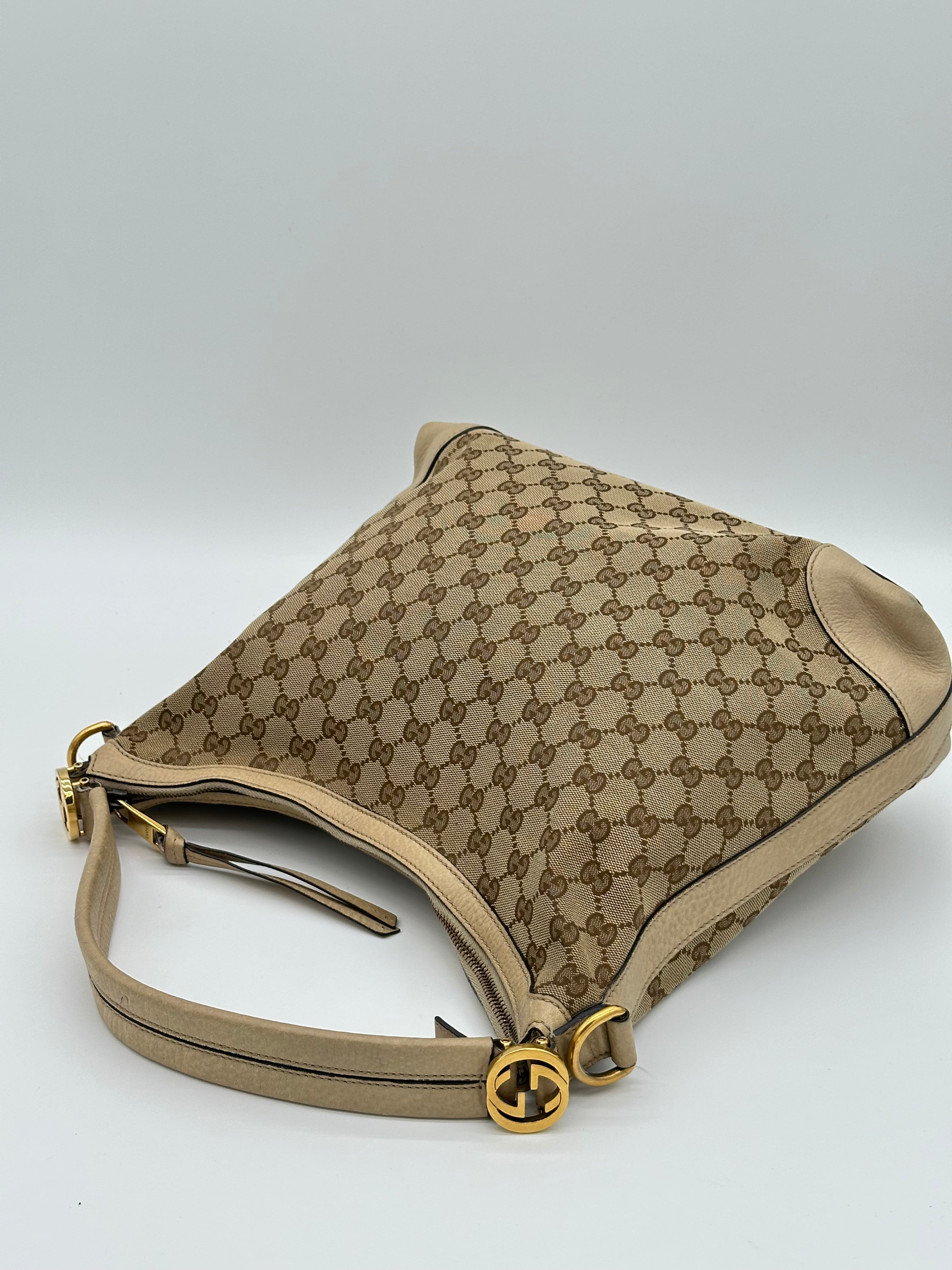Gucci Miss Canvas