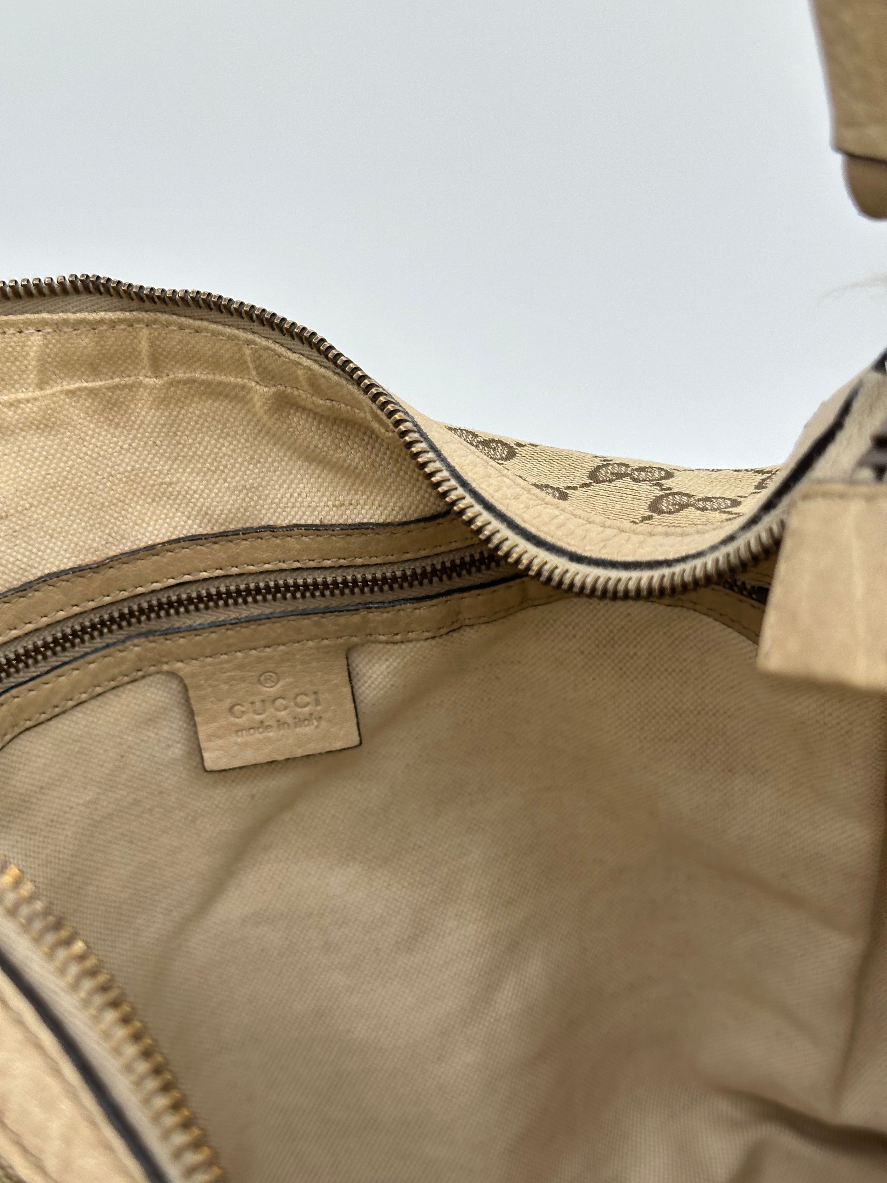 Gucci Miss Canvas