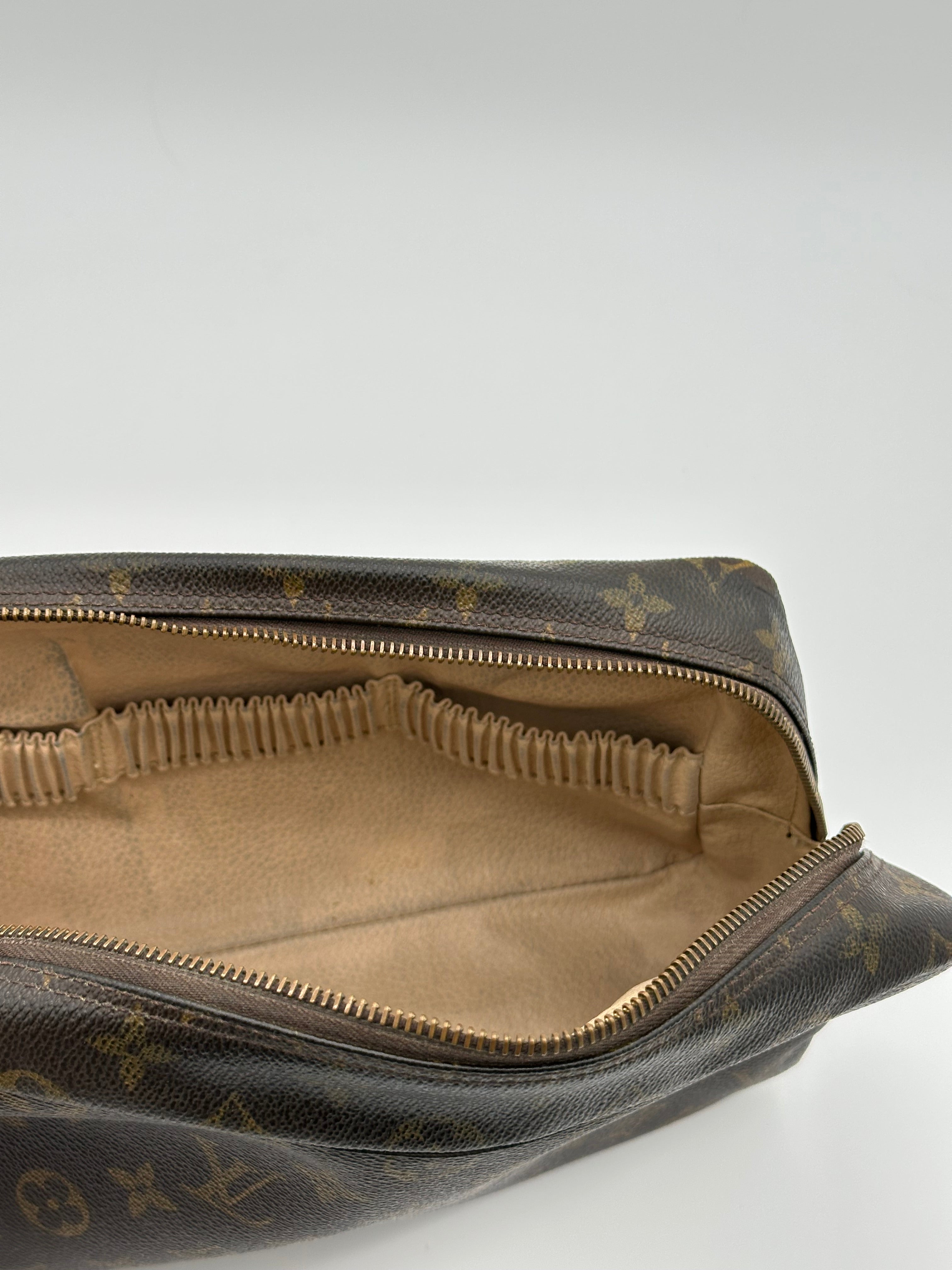 Louis Vuitton Trousse 28