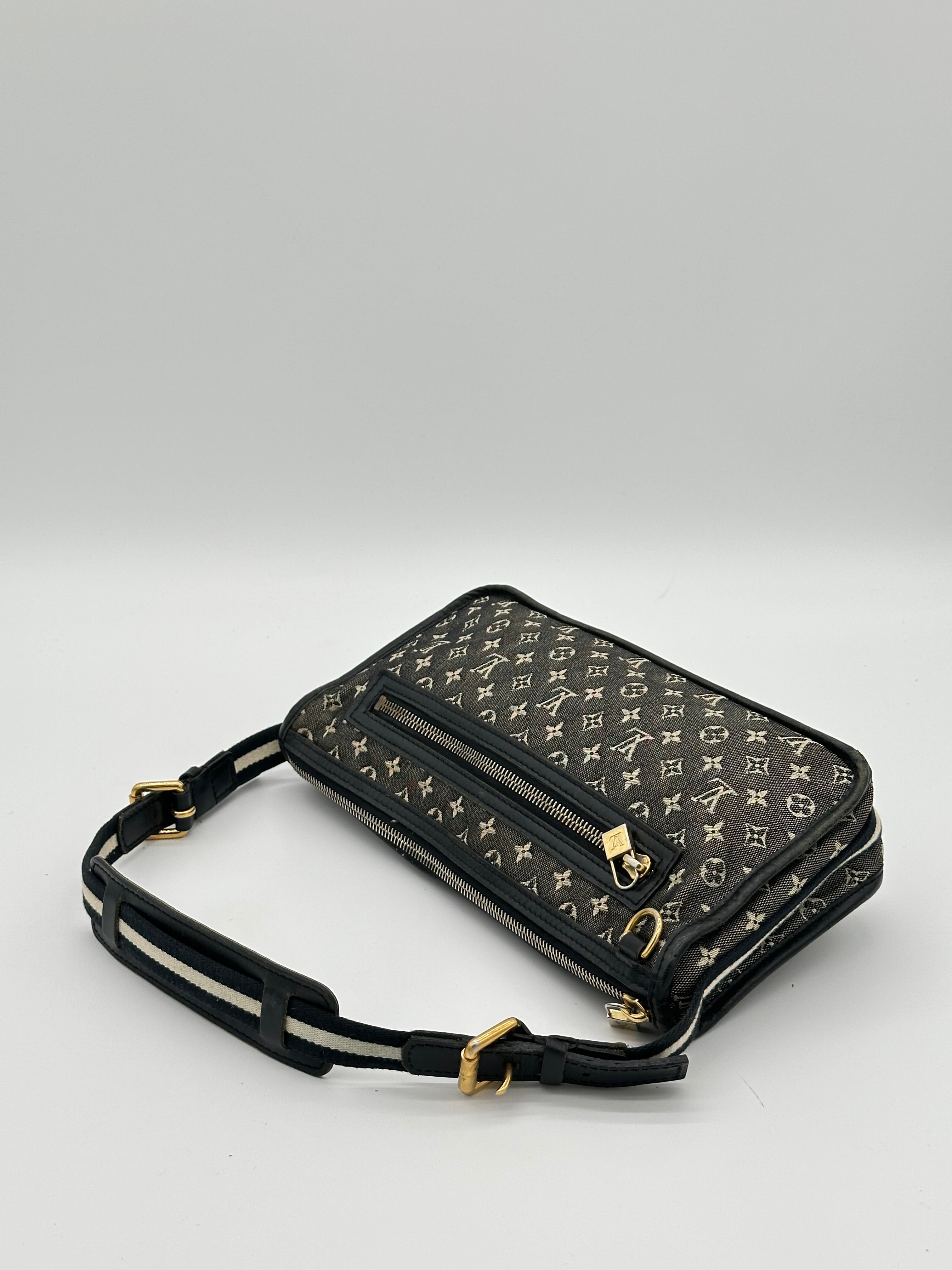 Louis Vuitton Mini Pochette Catrain