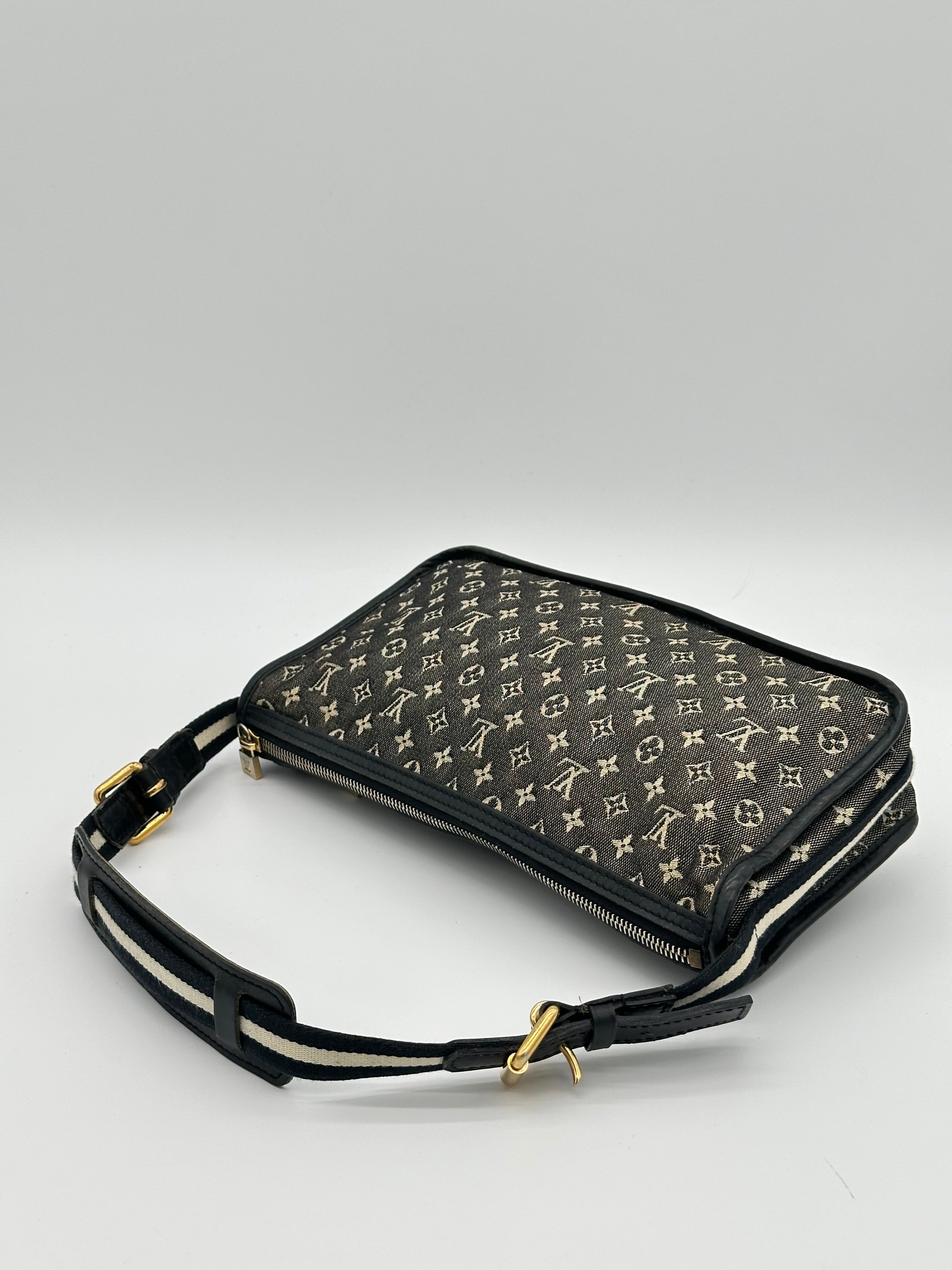 Louis Vuitton Mini Pochette Catrain