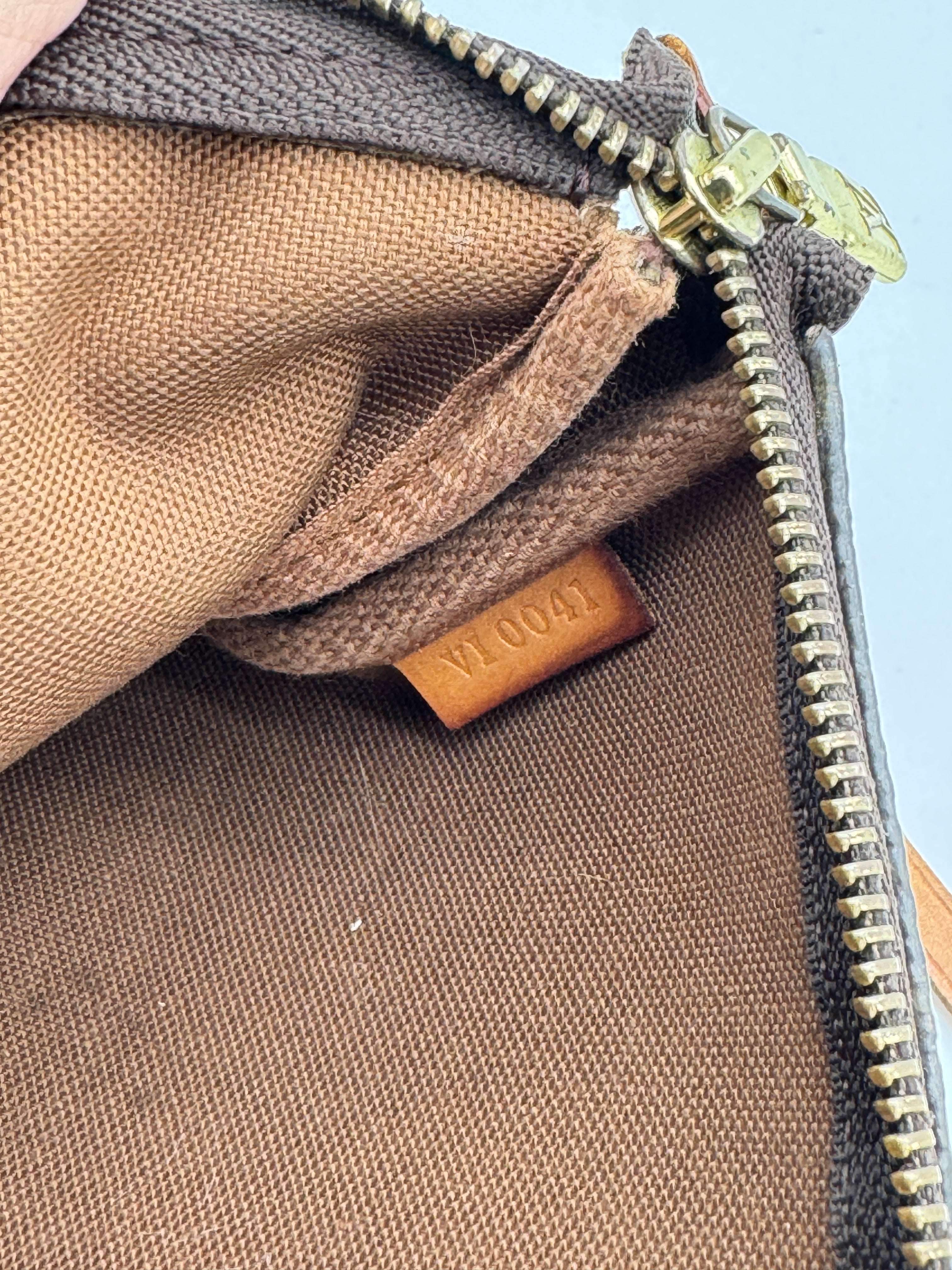 Louis Vuitton Pochette Accessoires