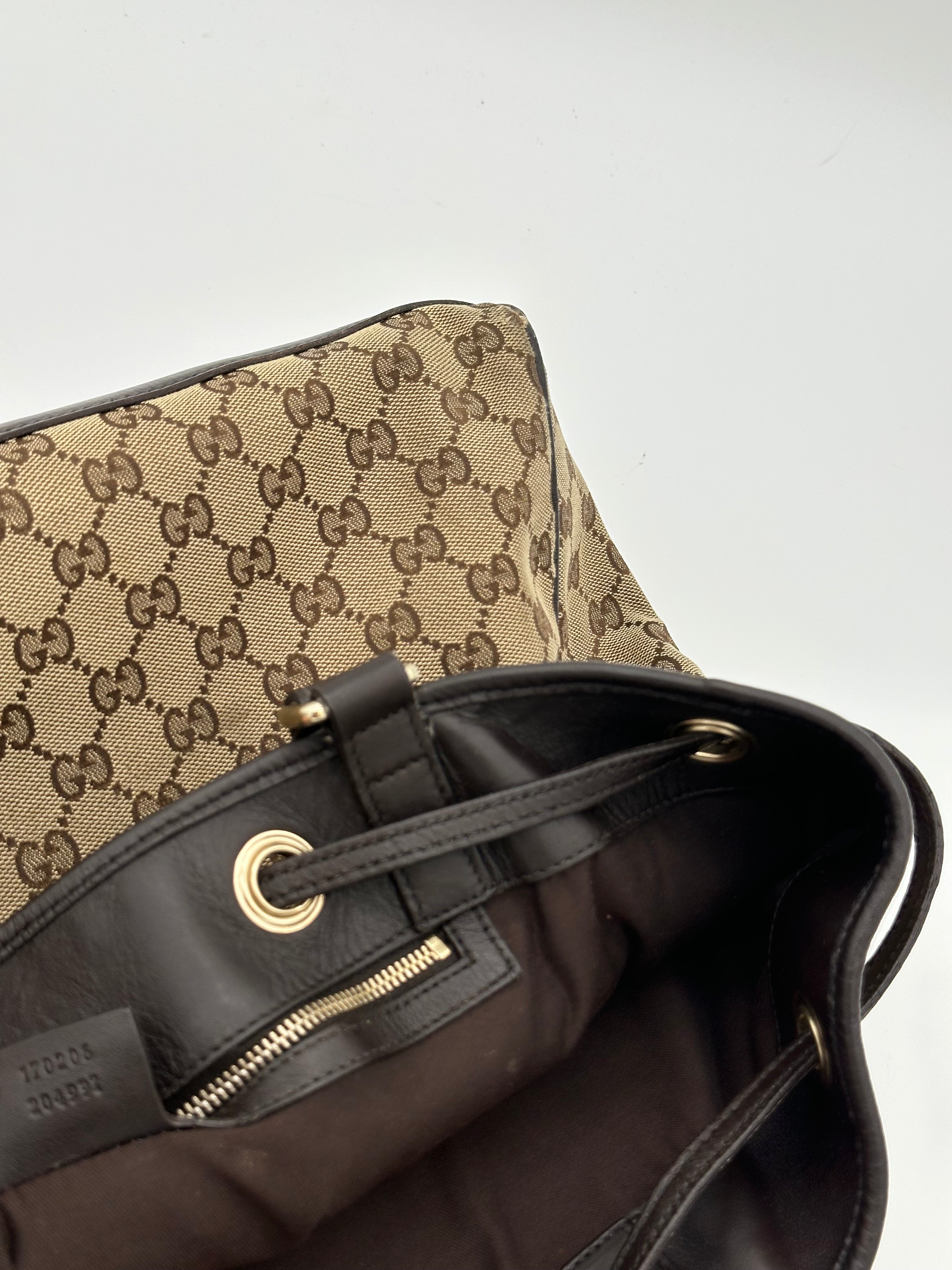 Gucci Peggy