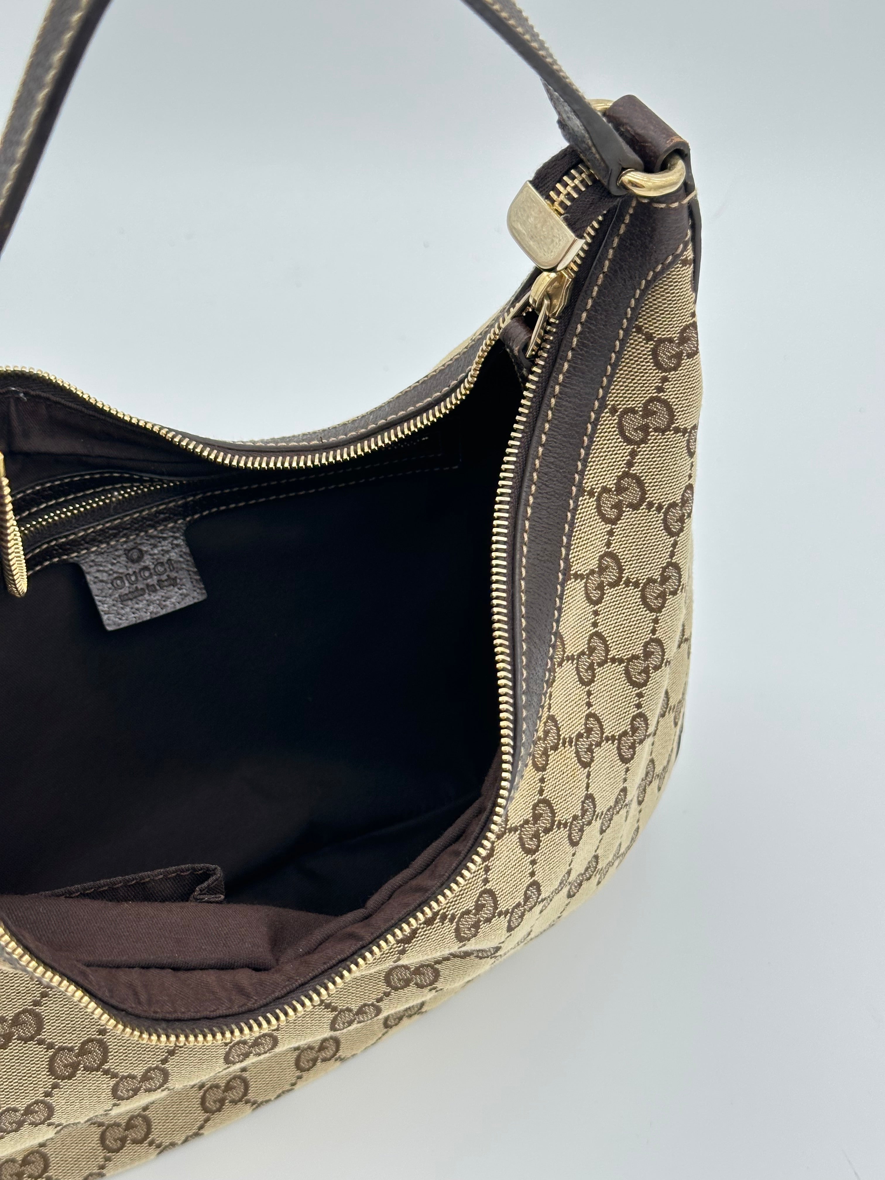 Gucci Charmy Hobo