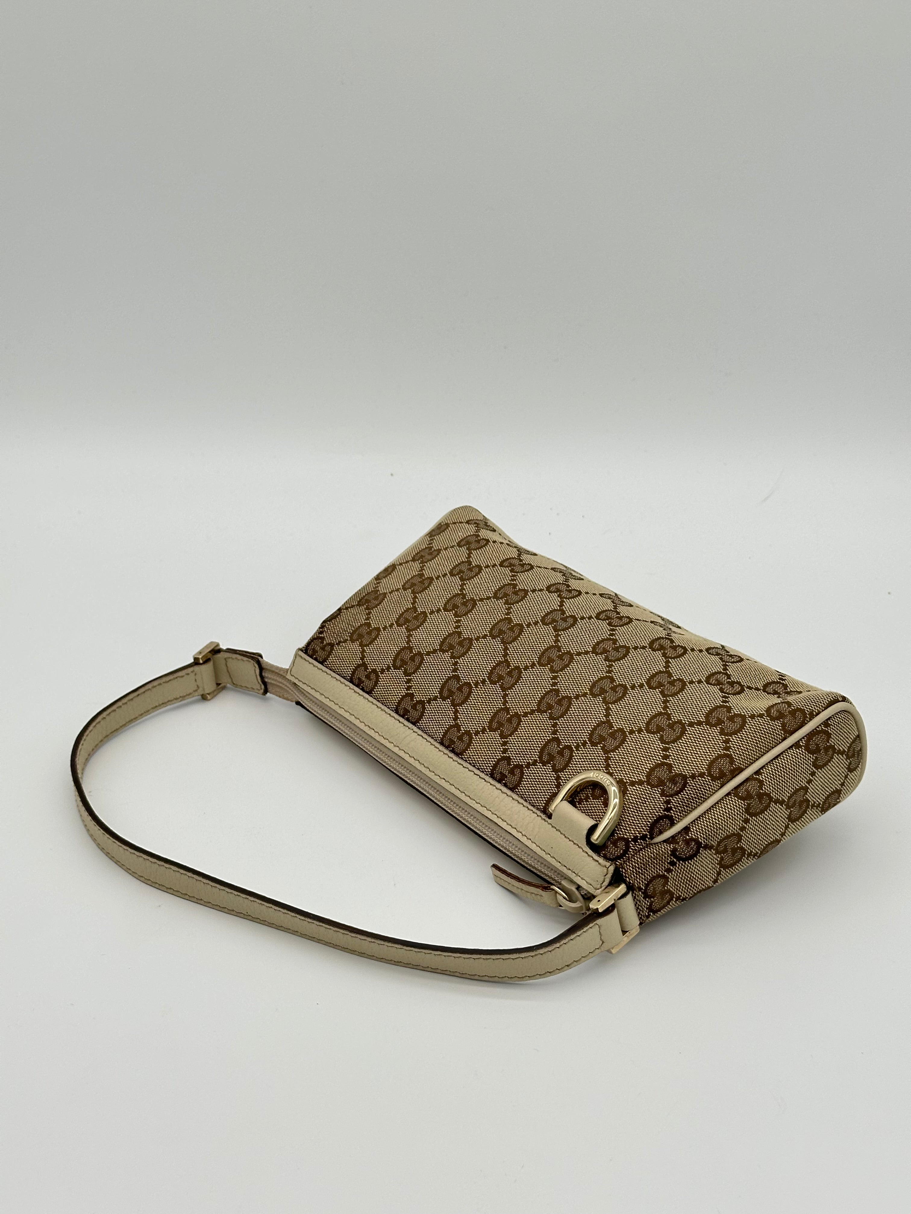 Gucci D-Ring Pochette