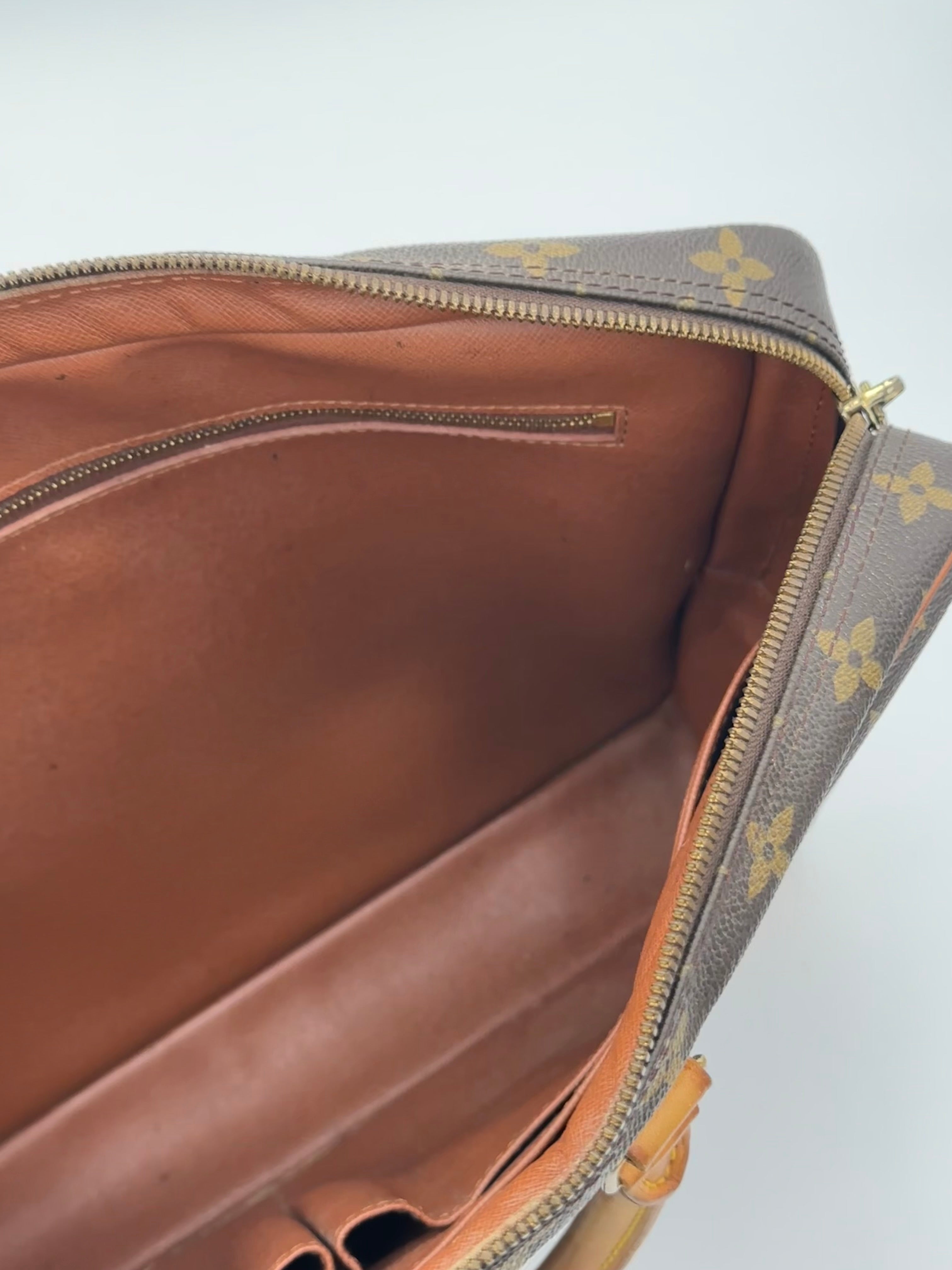 Louis Vuitton Porte Documents