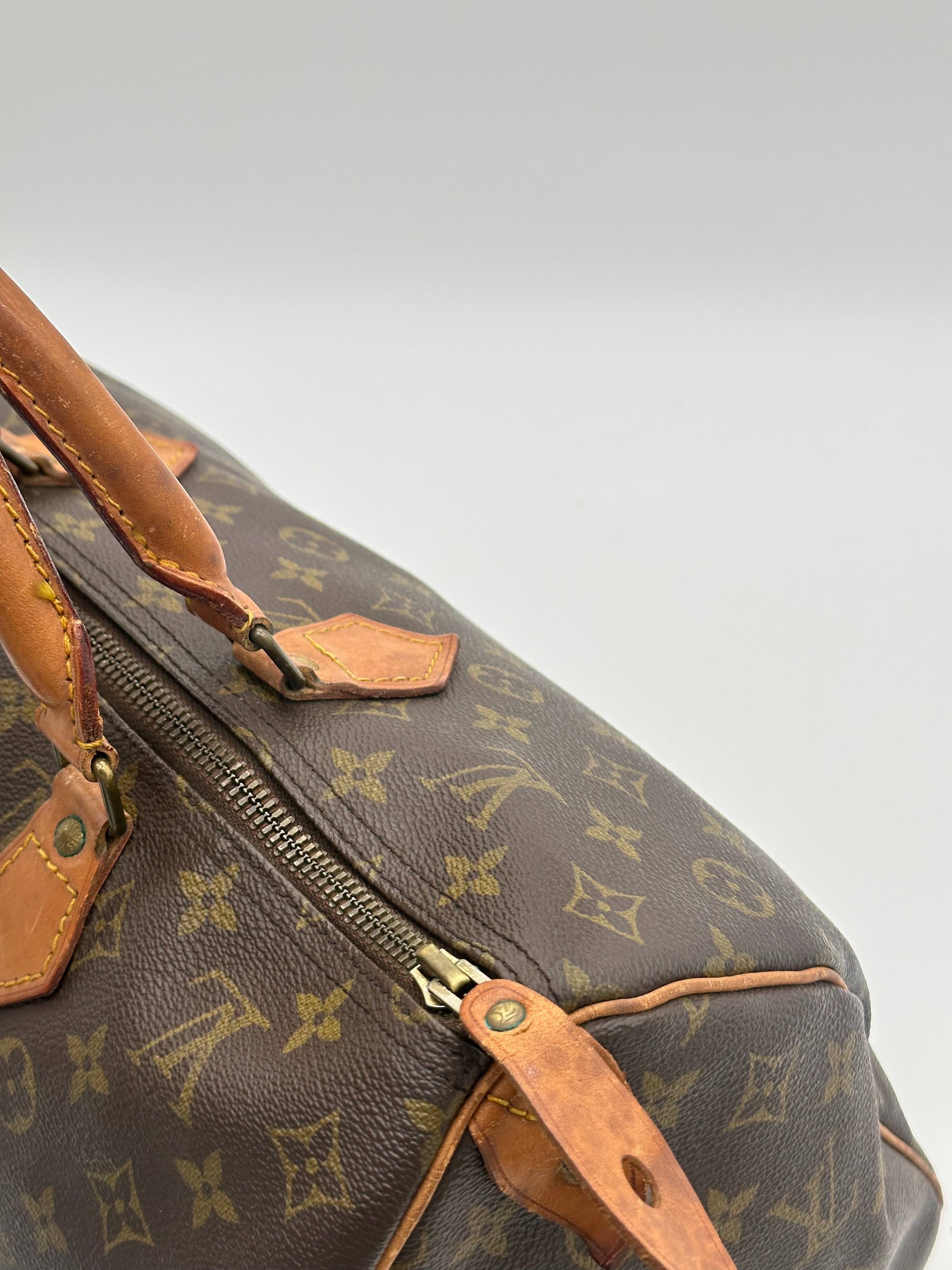 Louis Vuitton Speedy 35