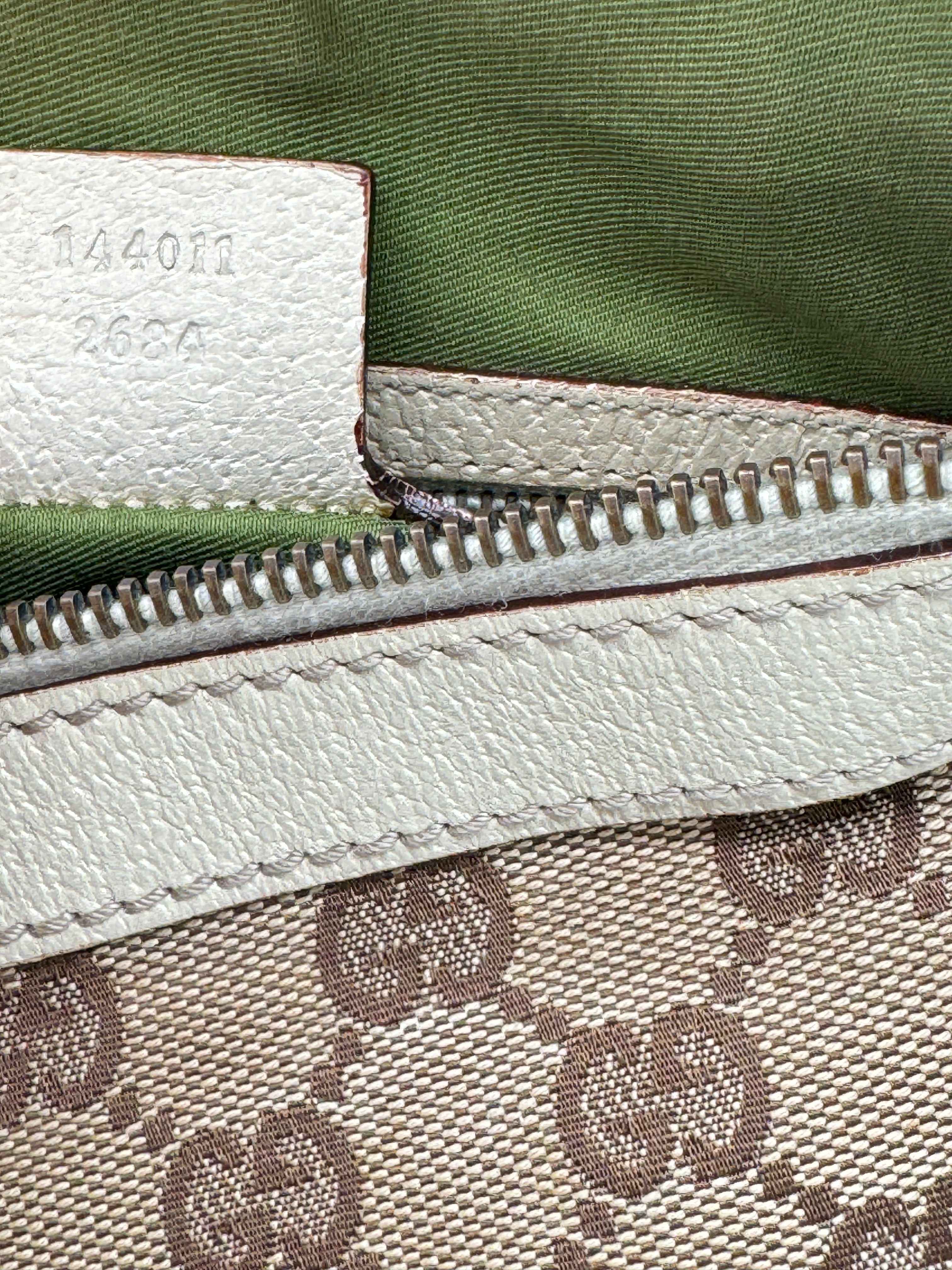 Gucci Pelham Hobo