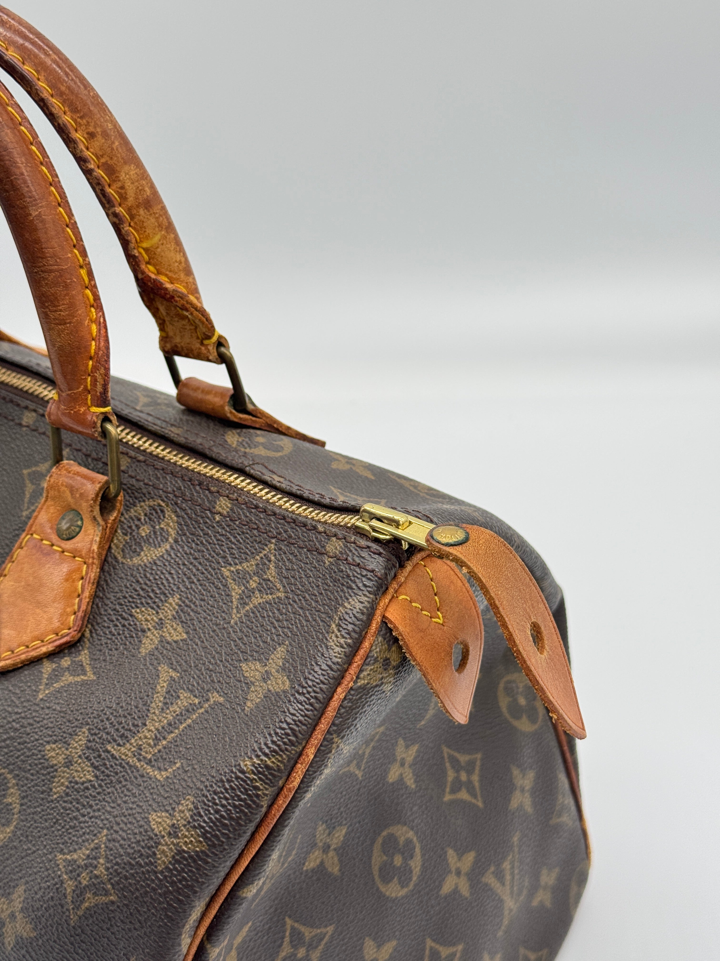 Louis Vuitton Speedy 30