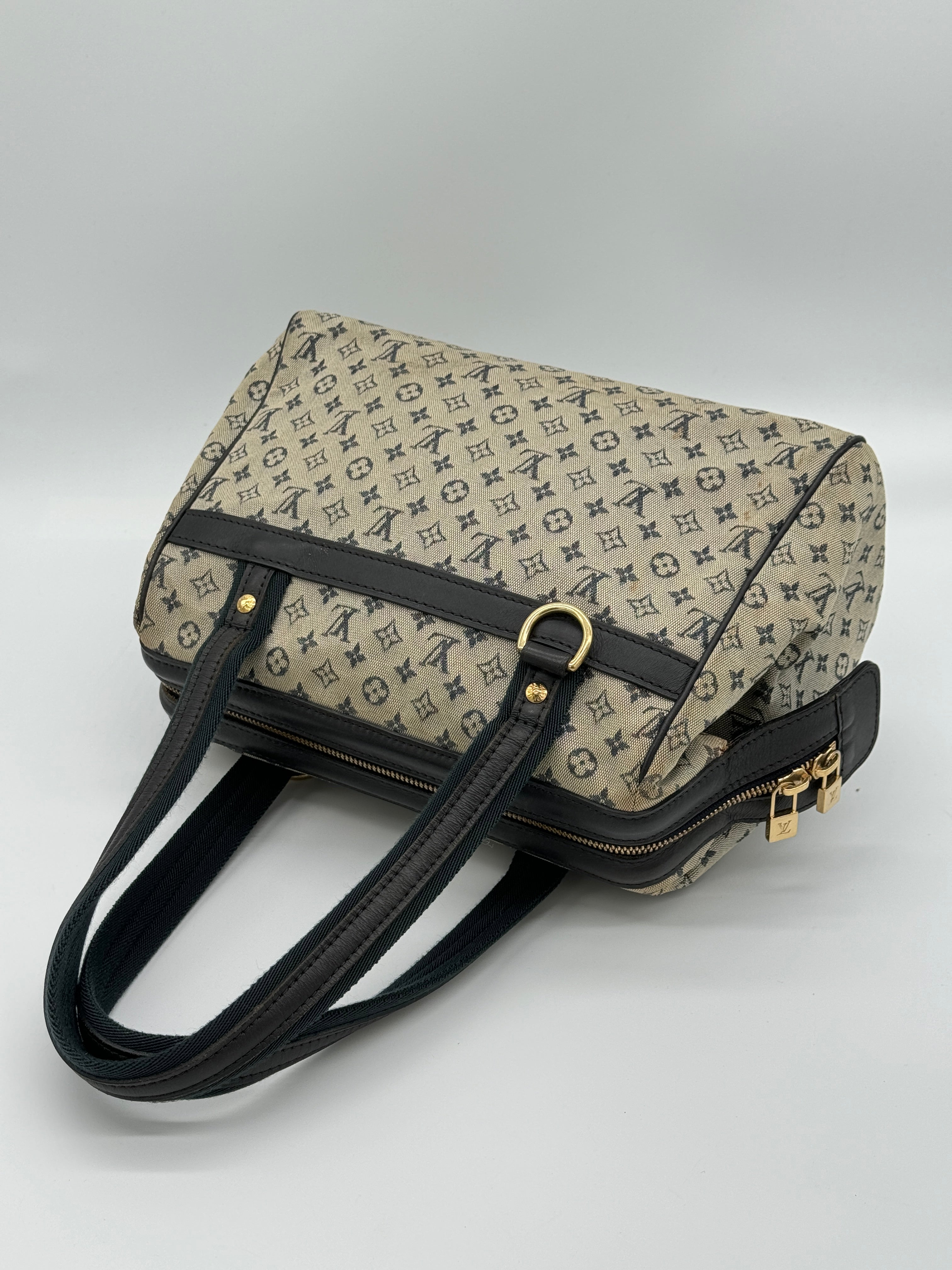 Louis Vuitton Mini Josephine PM