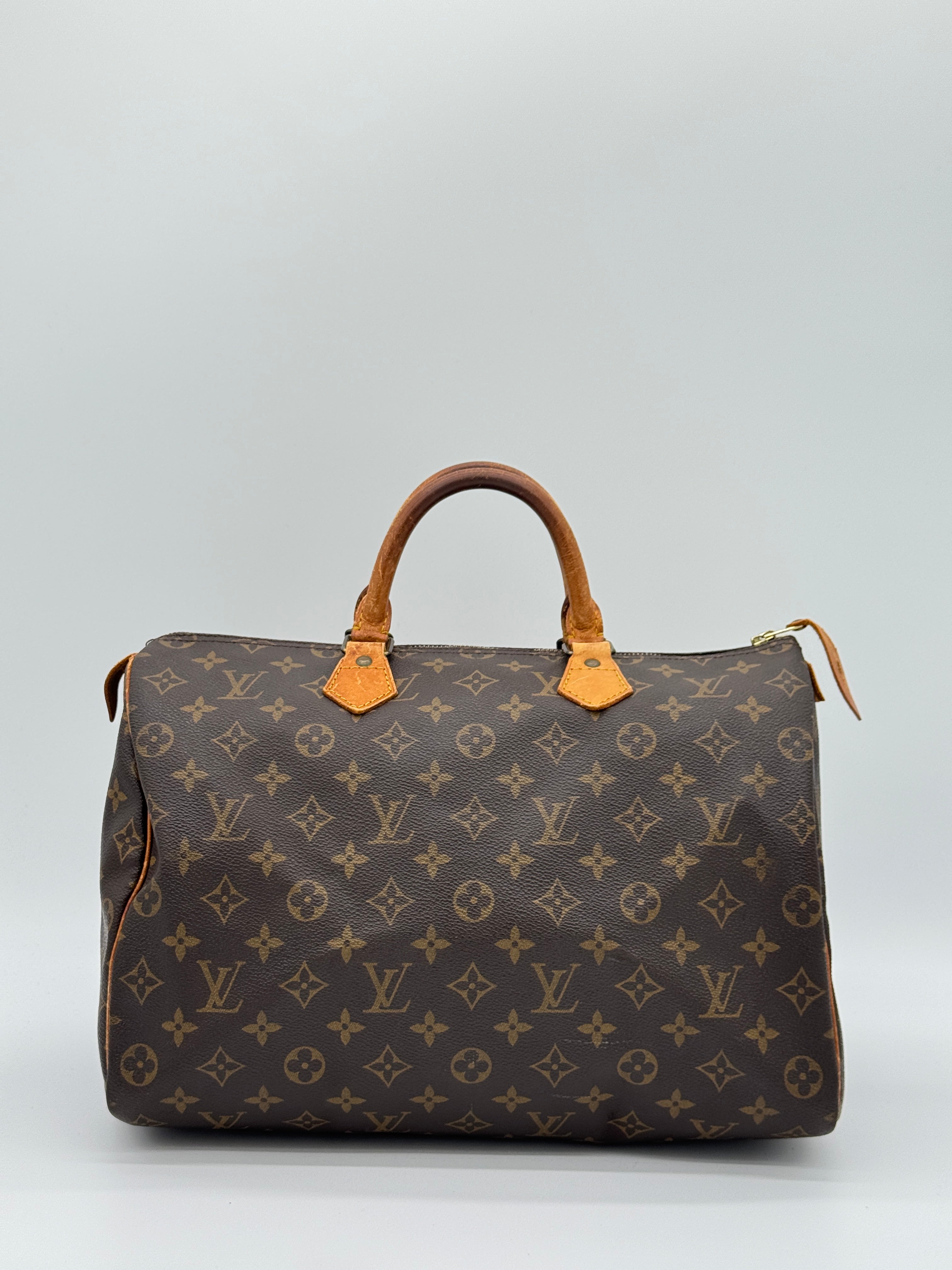 Louis Vuitton Speedy 35