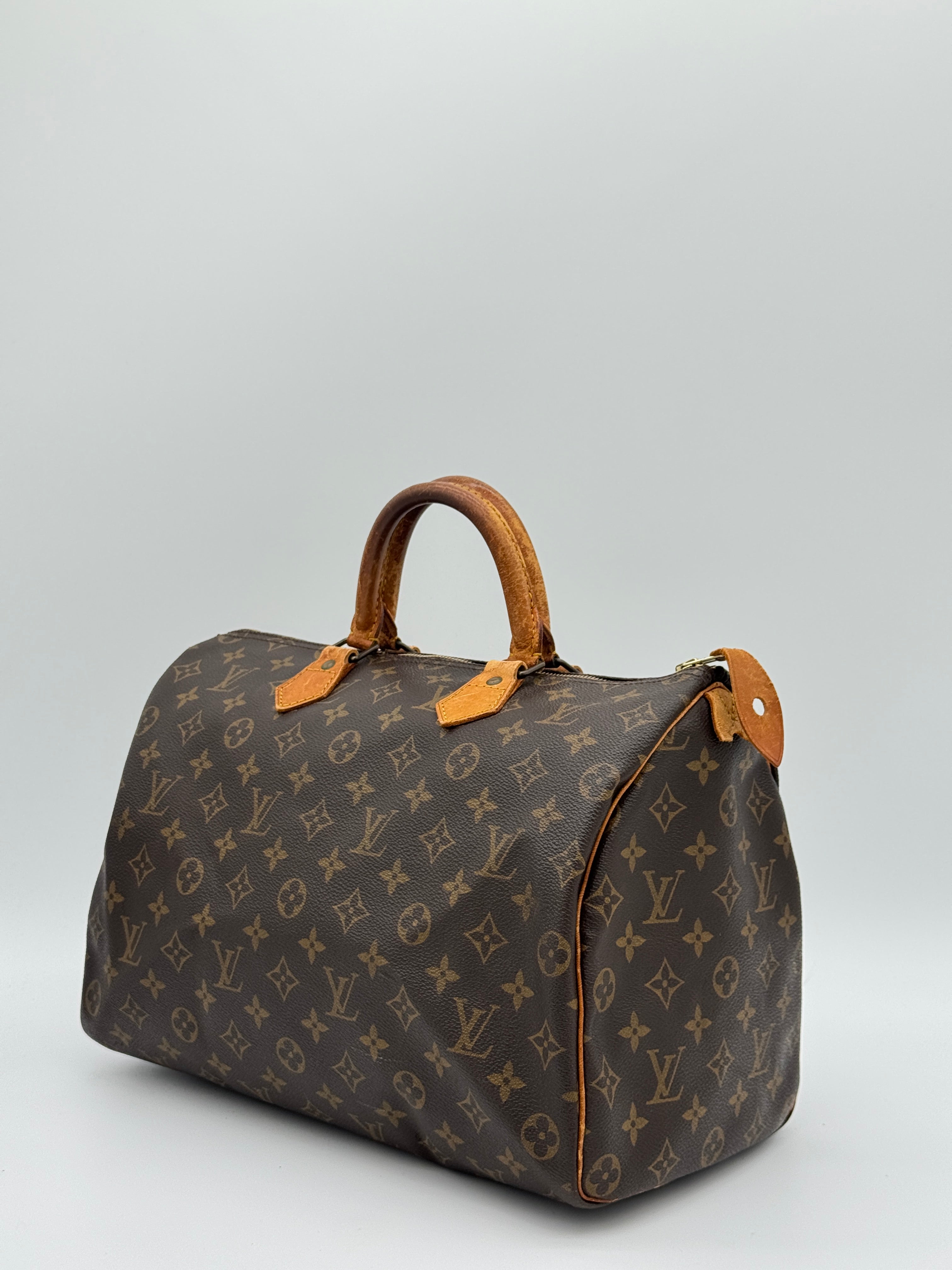 Louis Vuitton Speedy 35