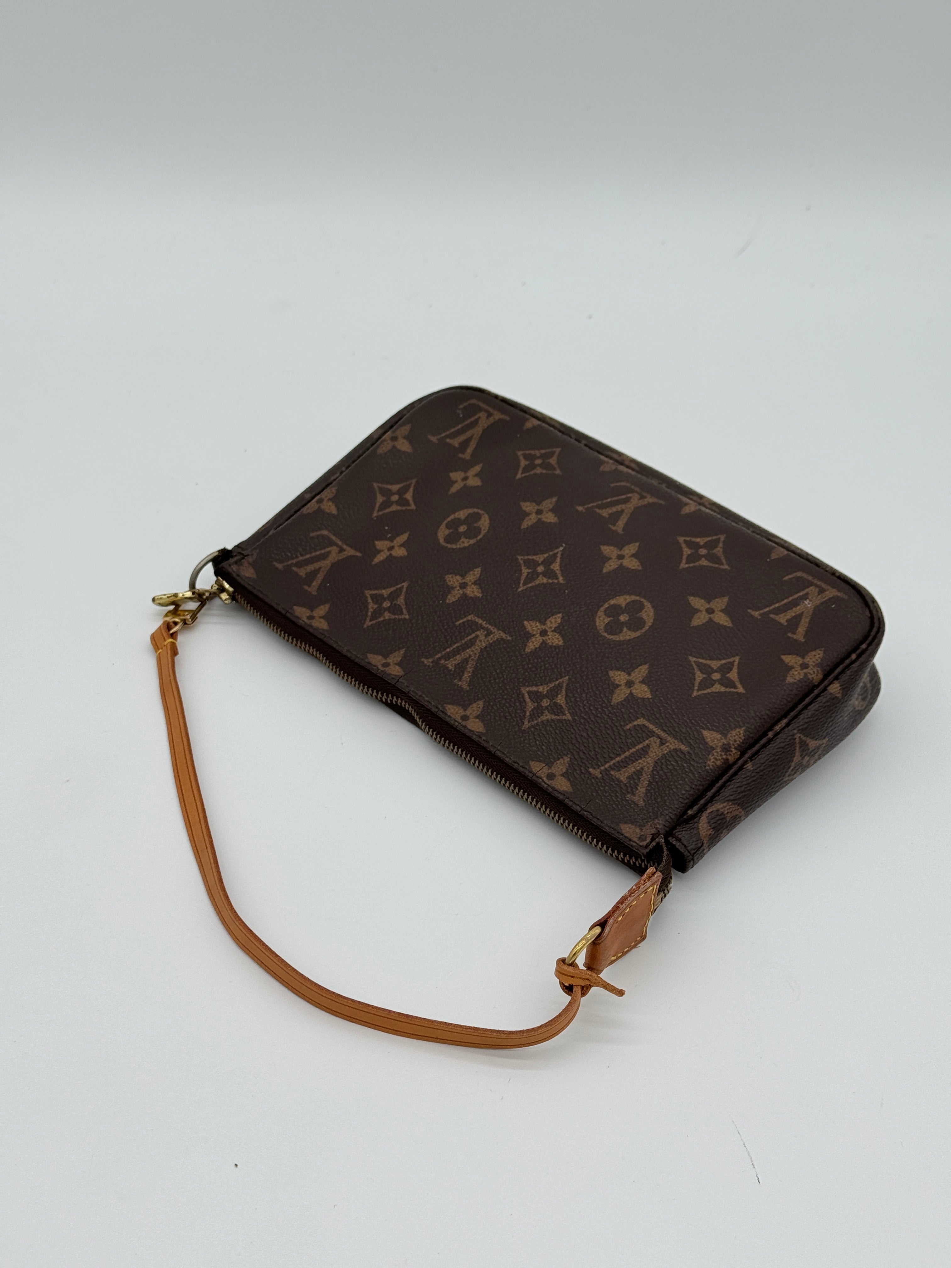 Louis Vuitton Pochette Accessoires