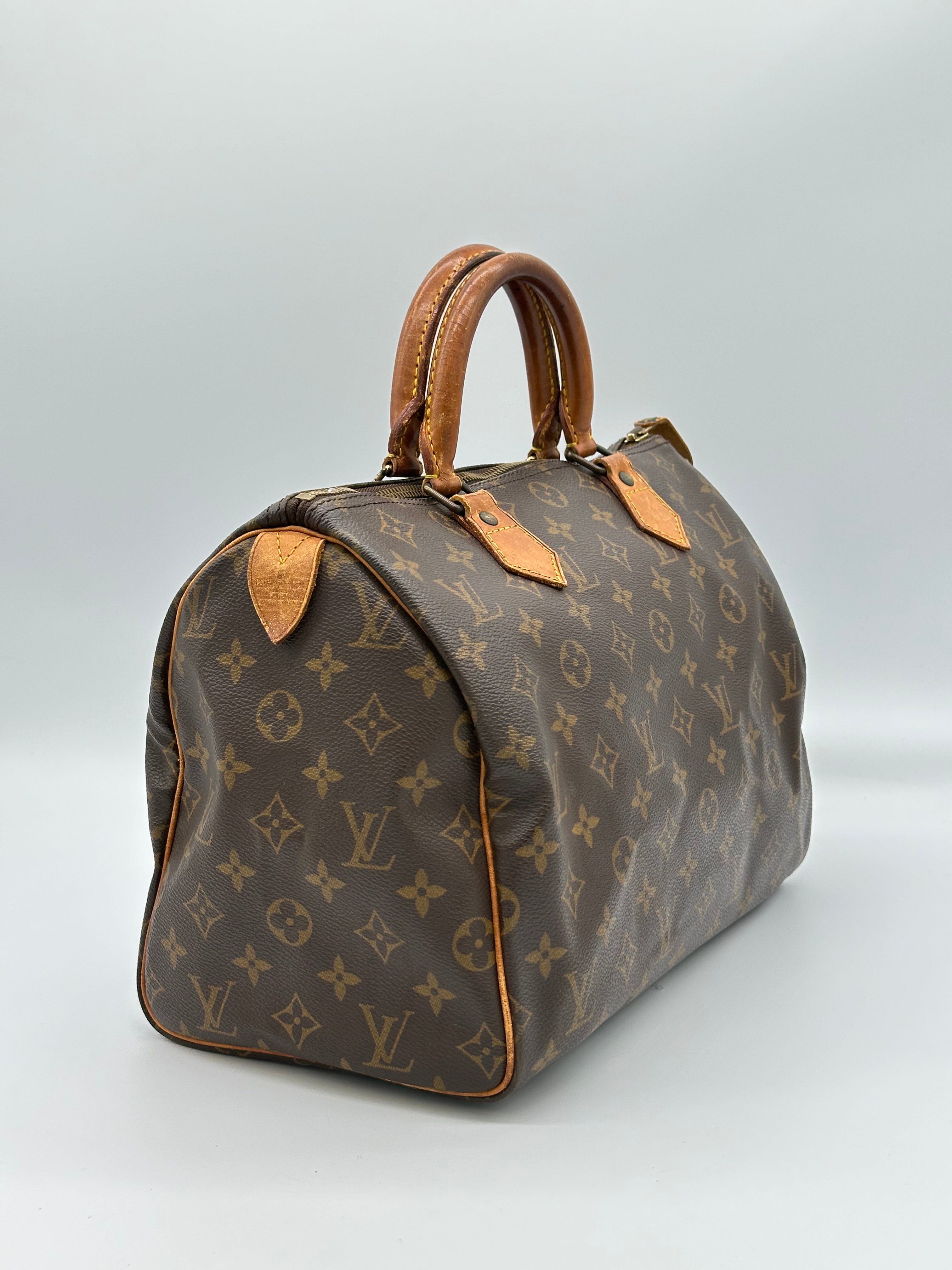 Louis Vuitton Speedy 30