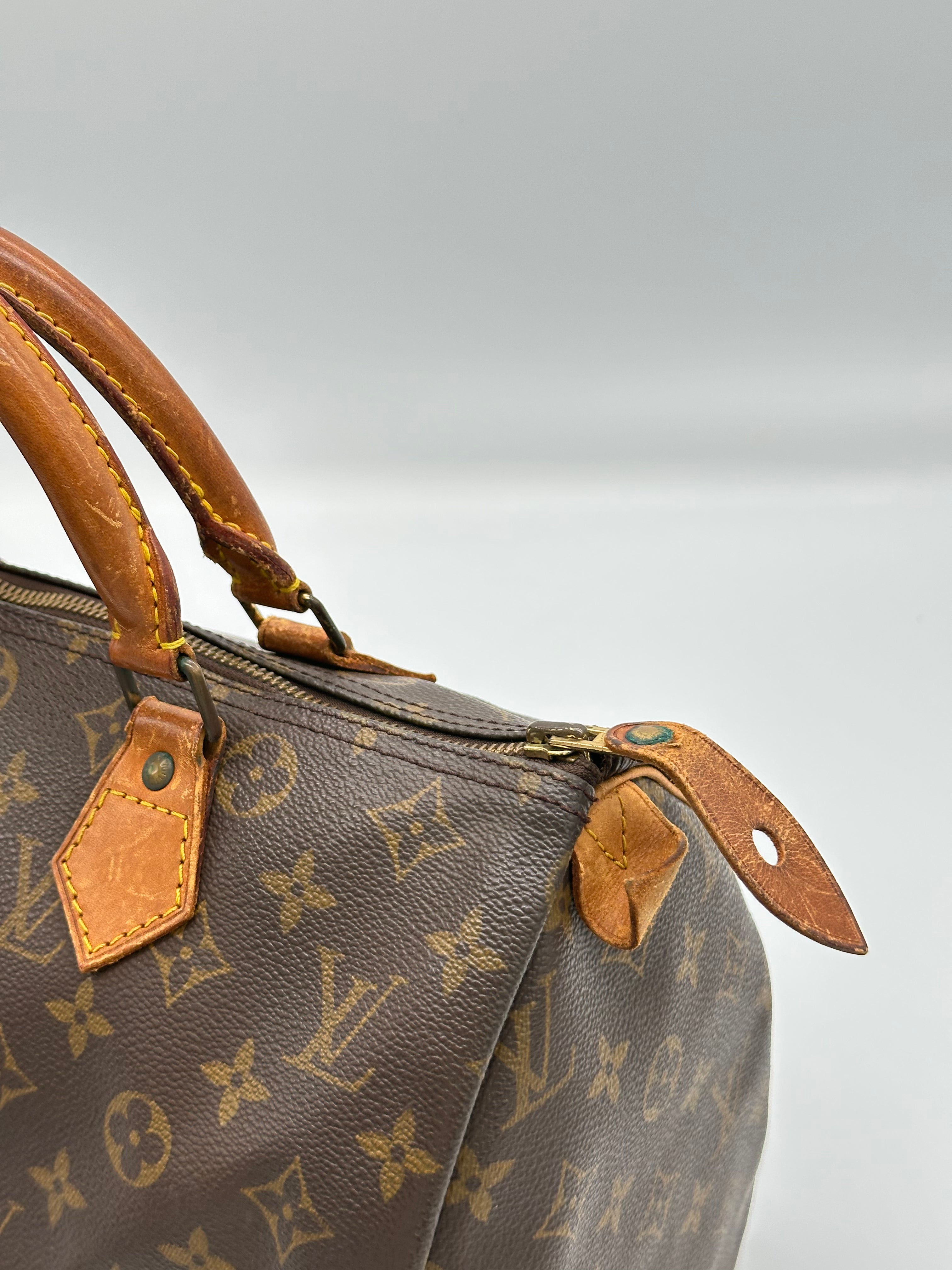 Louis Vuitton Speedy 30