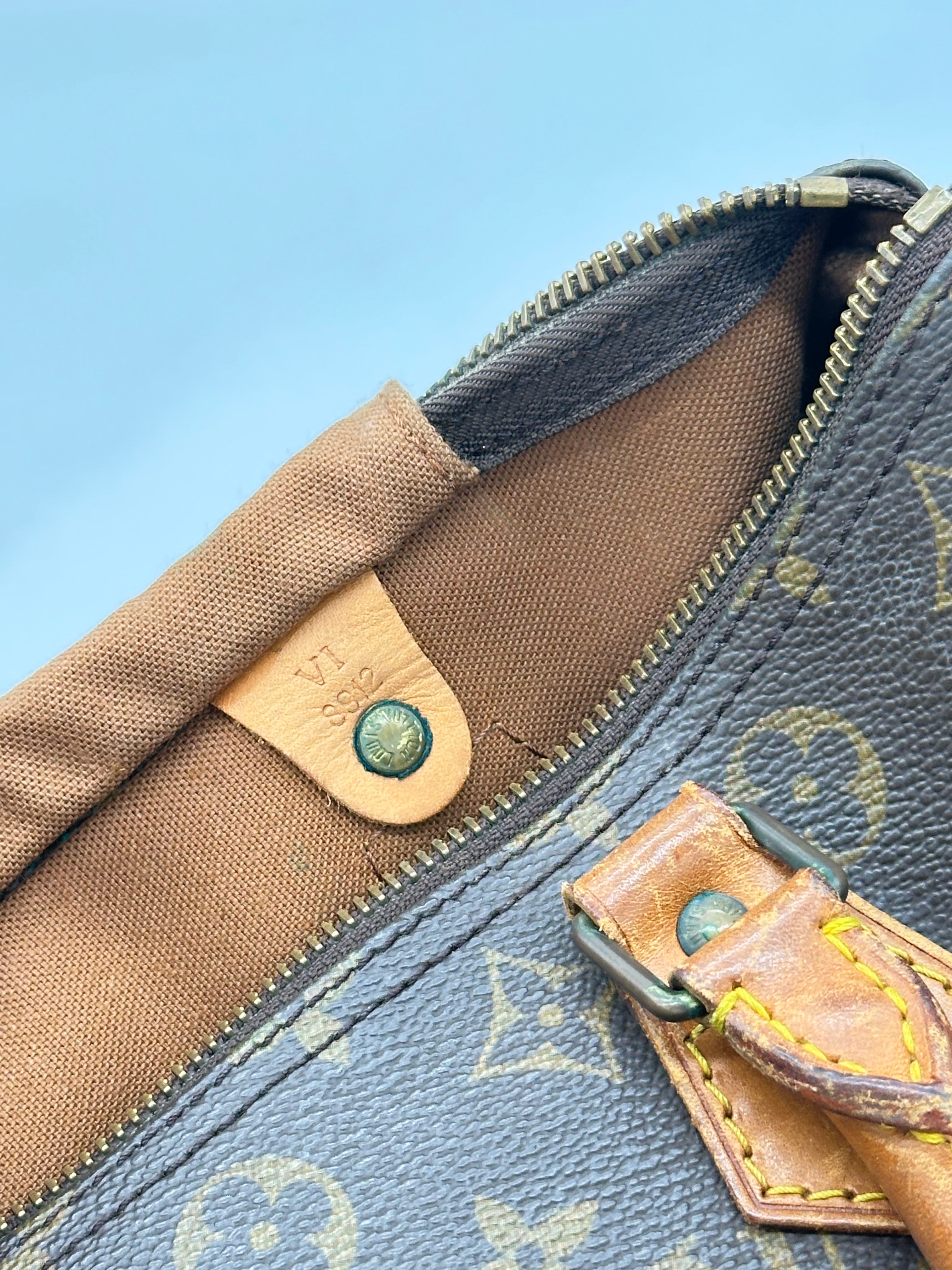 Louis Vuitton Speedy 30