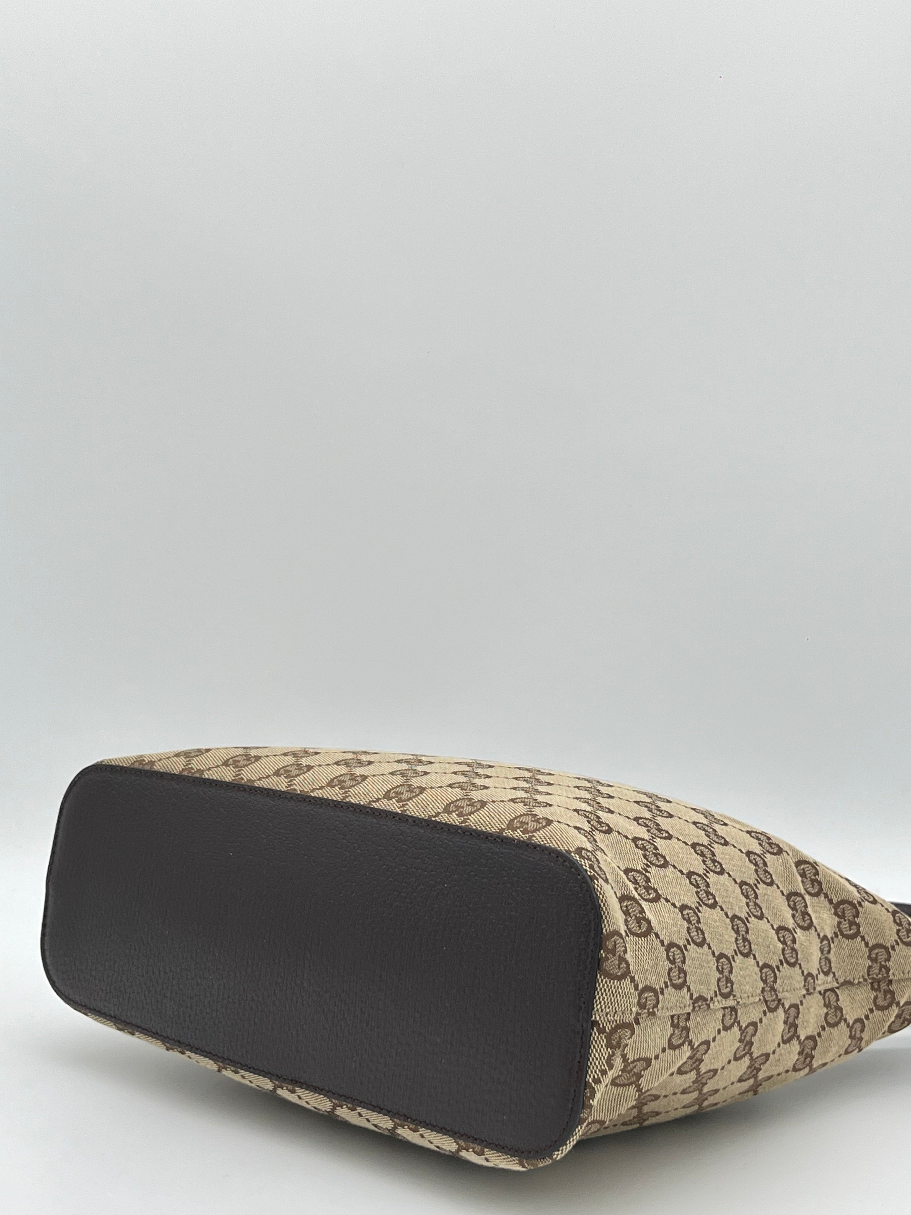Gucci Lock Canvas