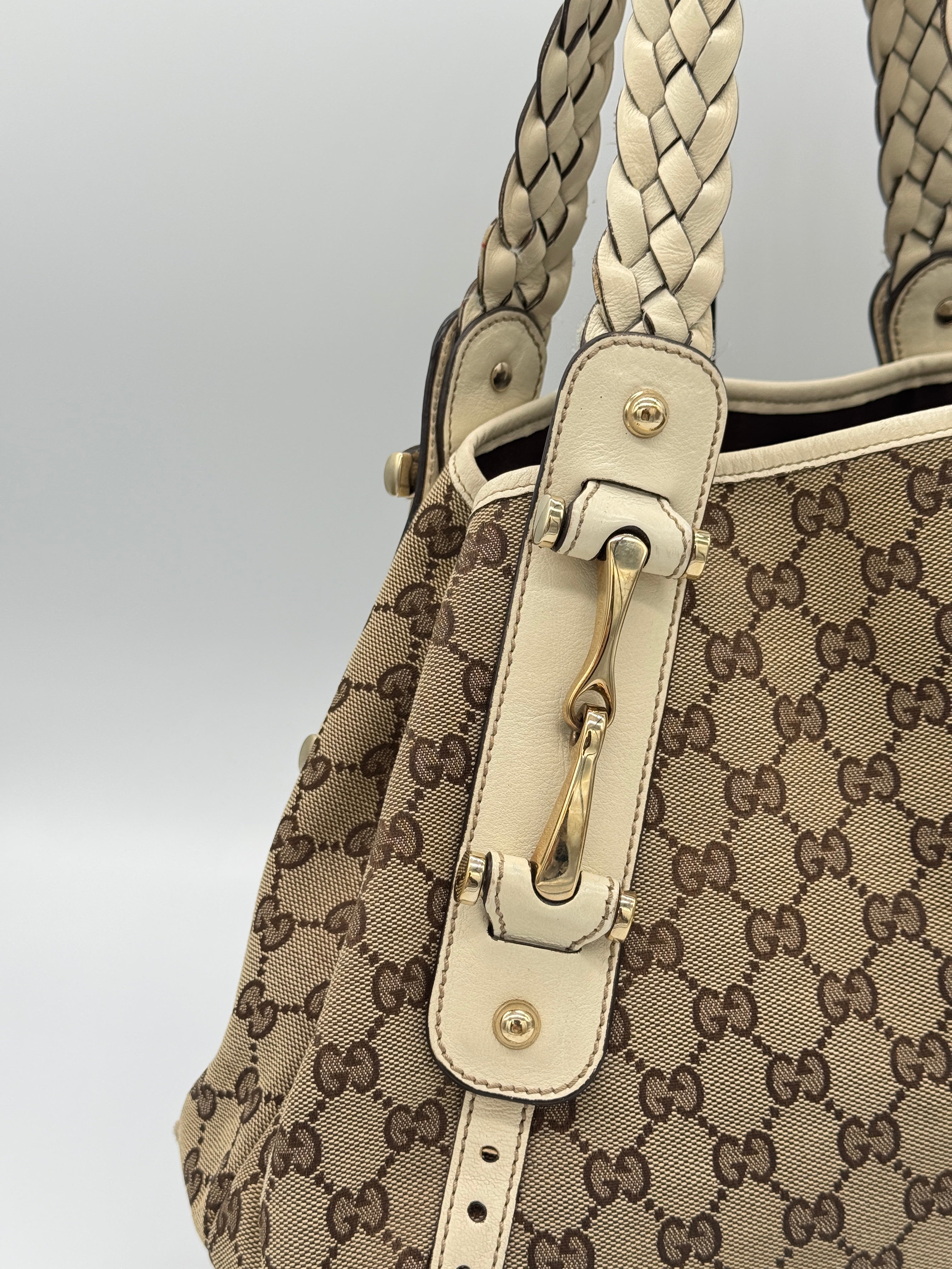 Gucci Pelham Canvas