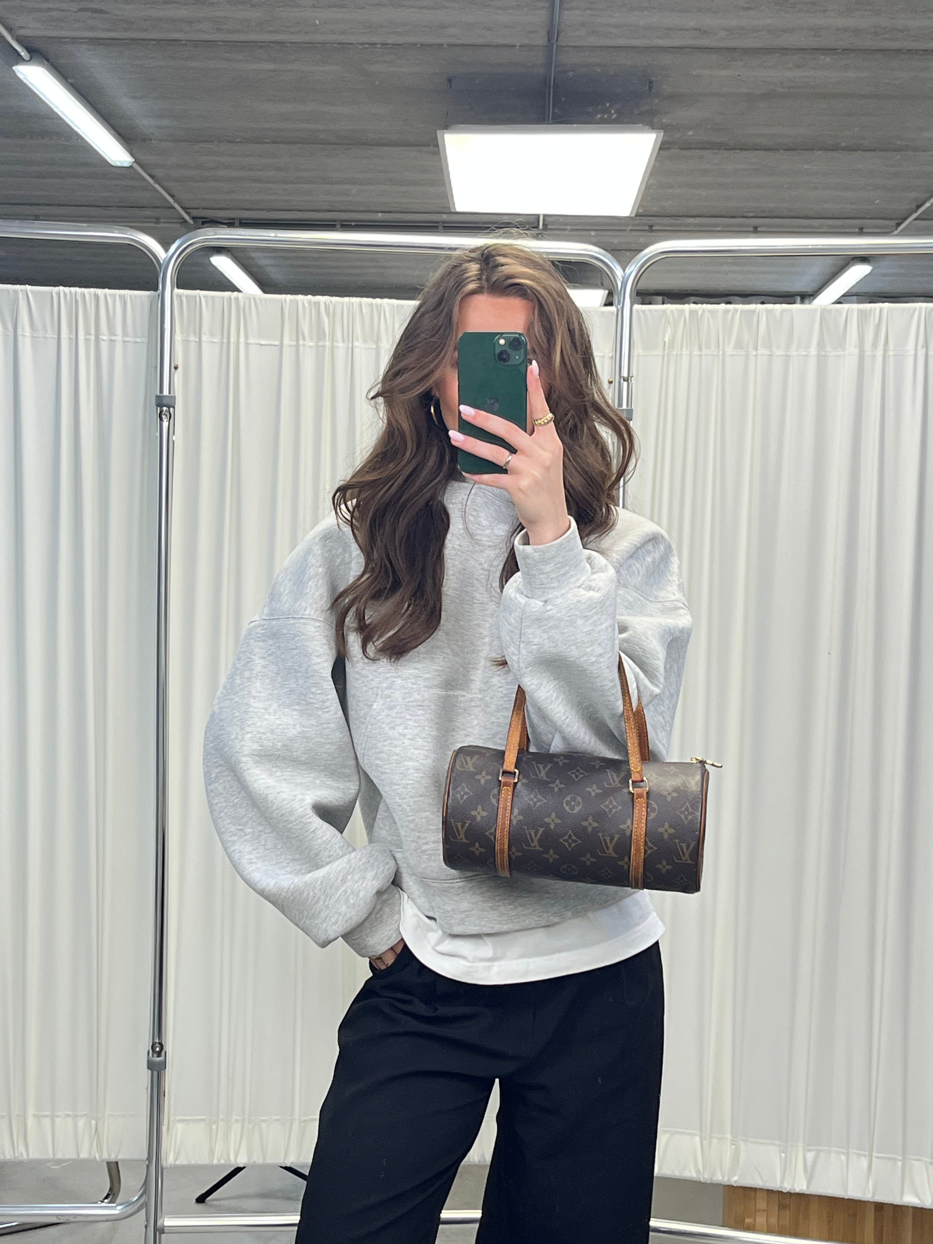Louis Vuitton Papillon 26