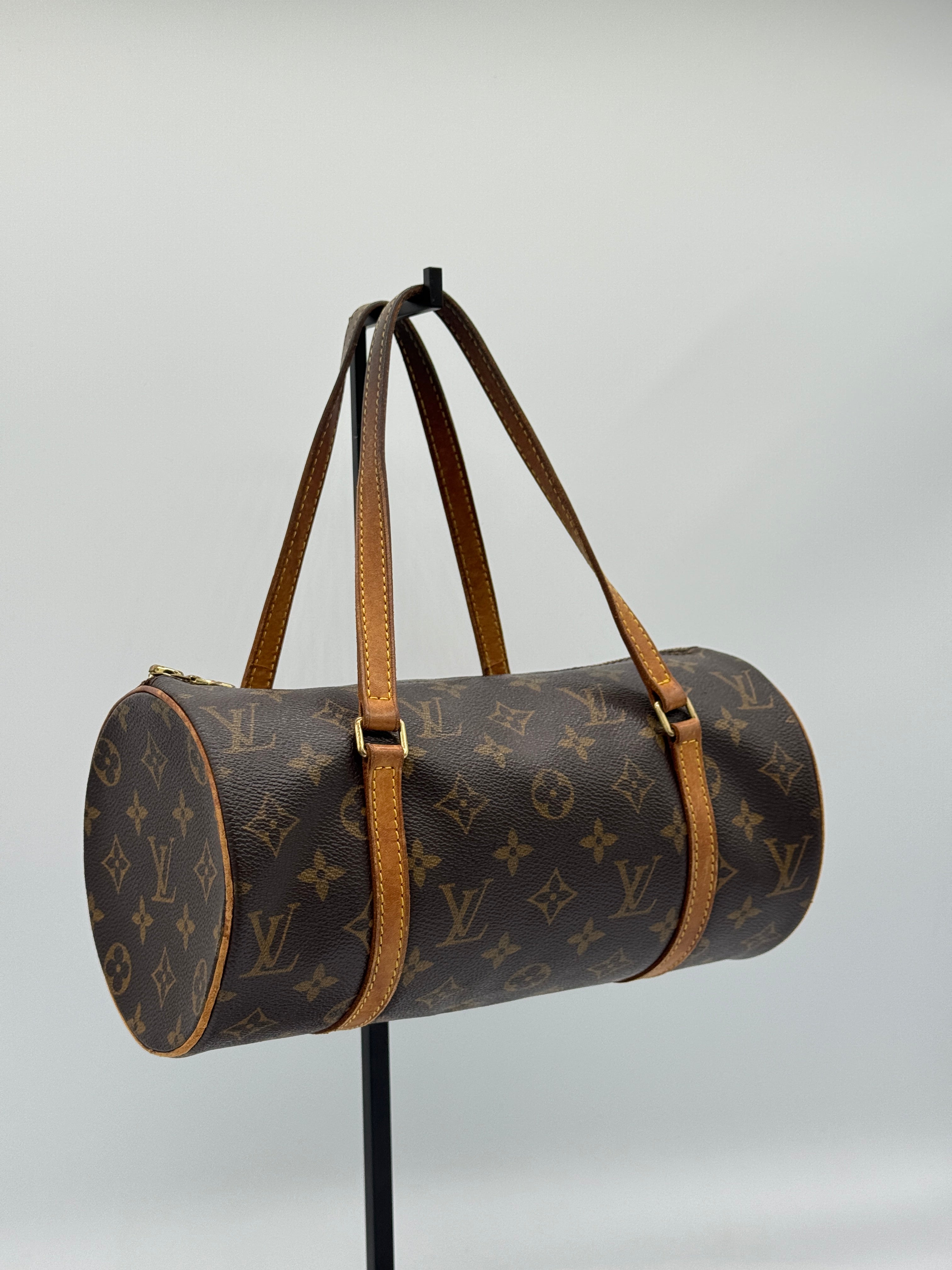 Louis Vuitton Papillon 26