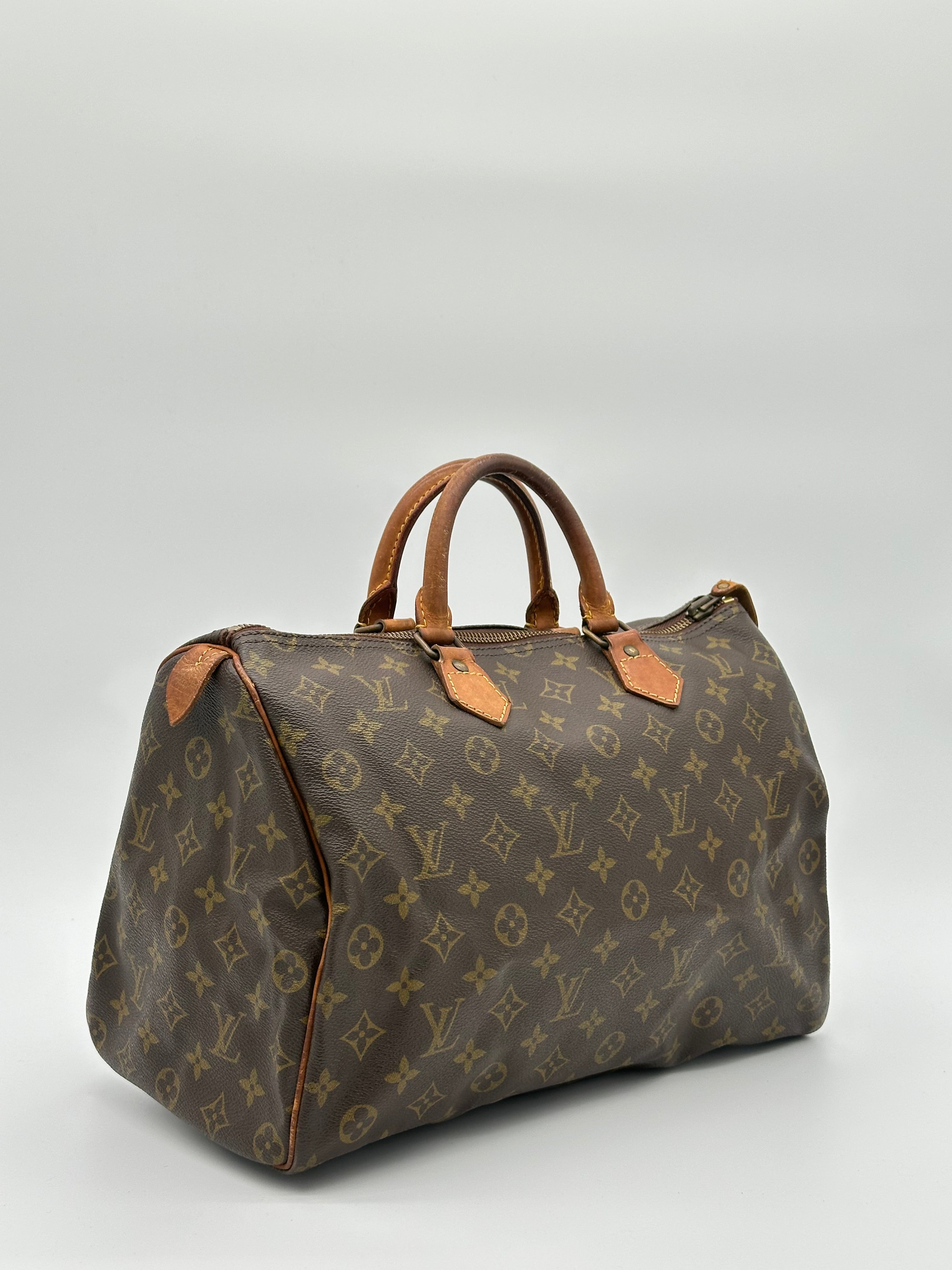 Louis Vuitton Speedy 35