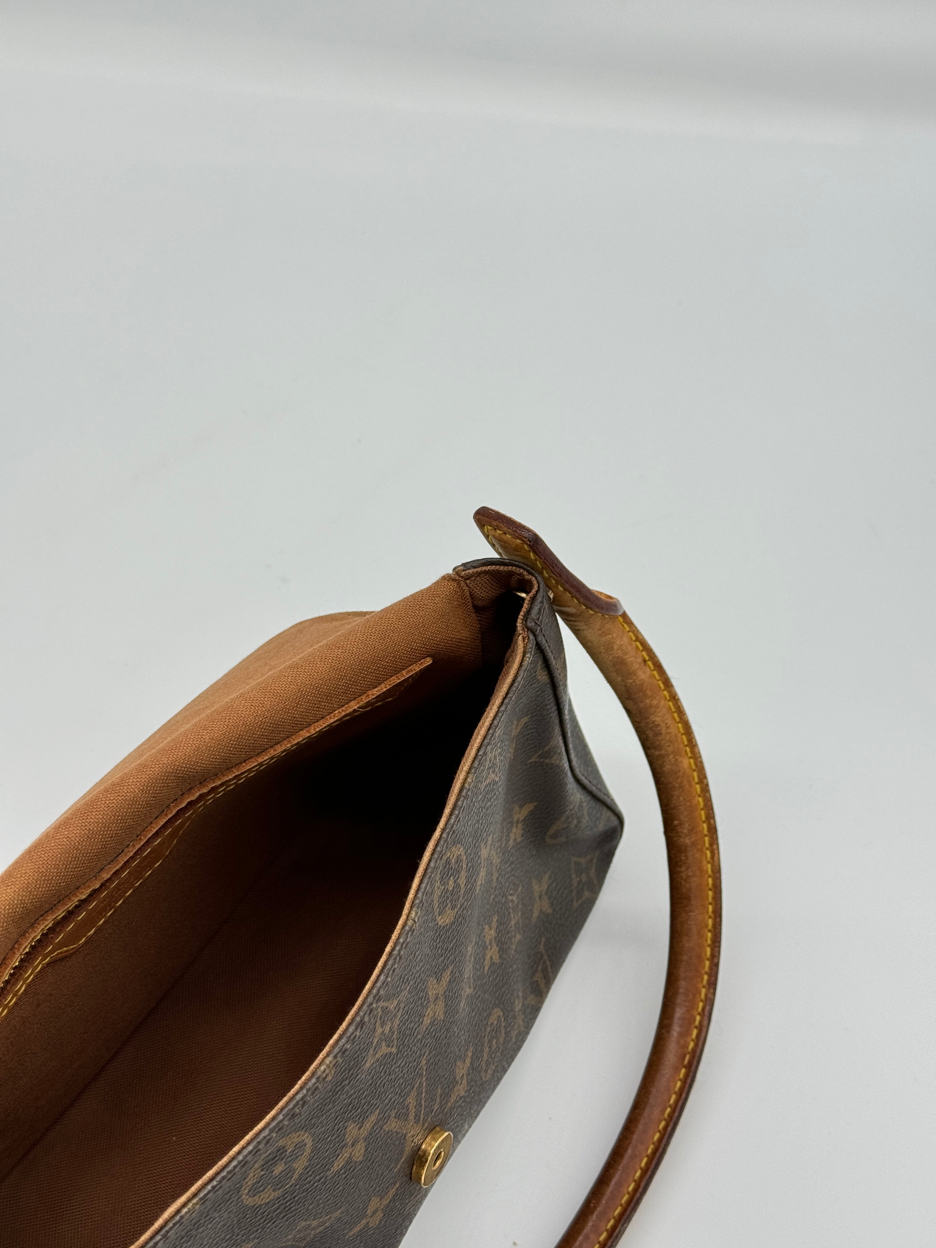 Louis Vuitton Mini Looping