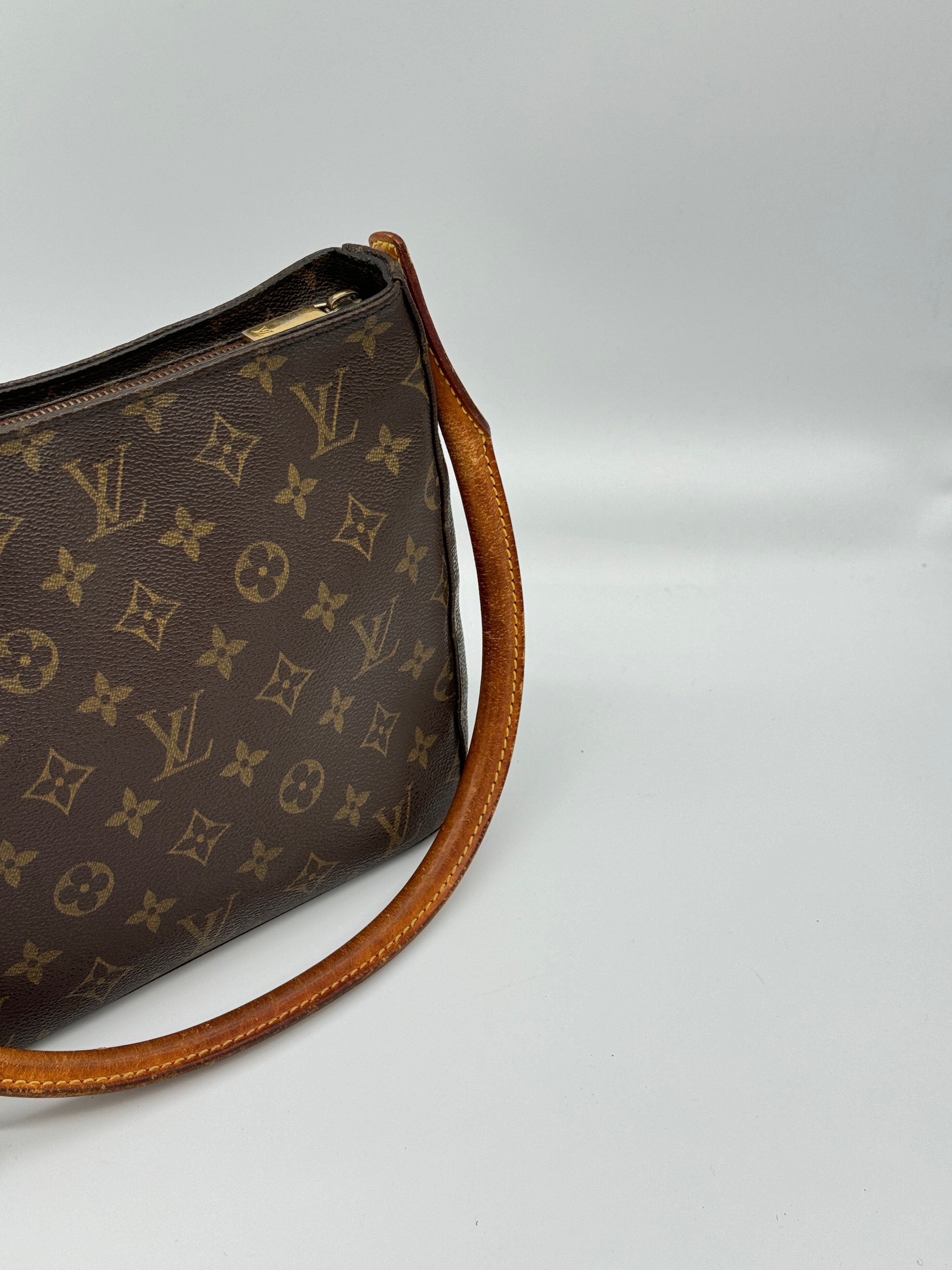 Louis Vuitton Looping MM