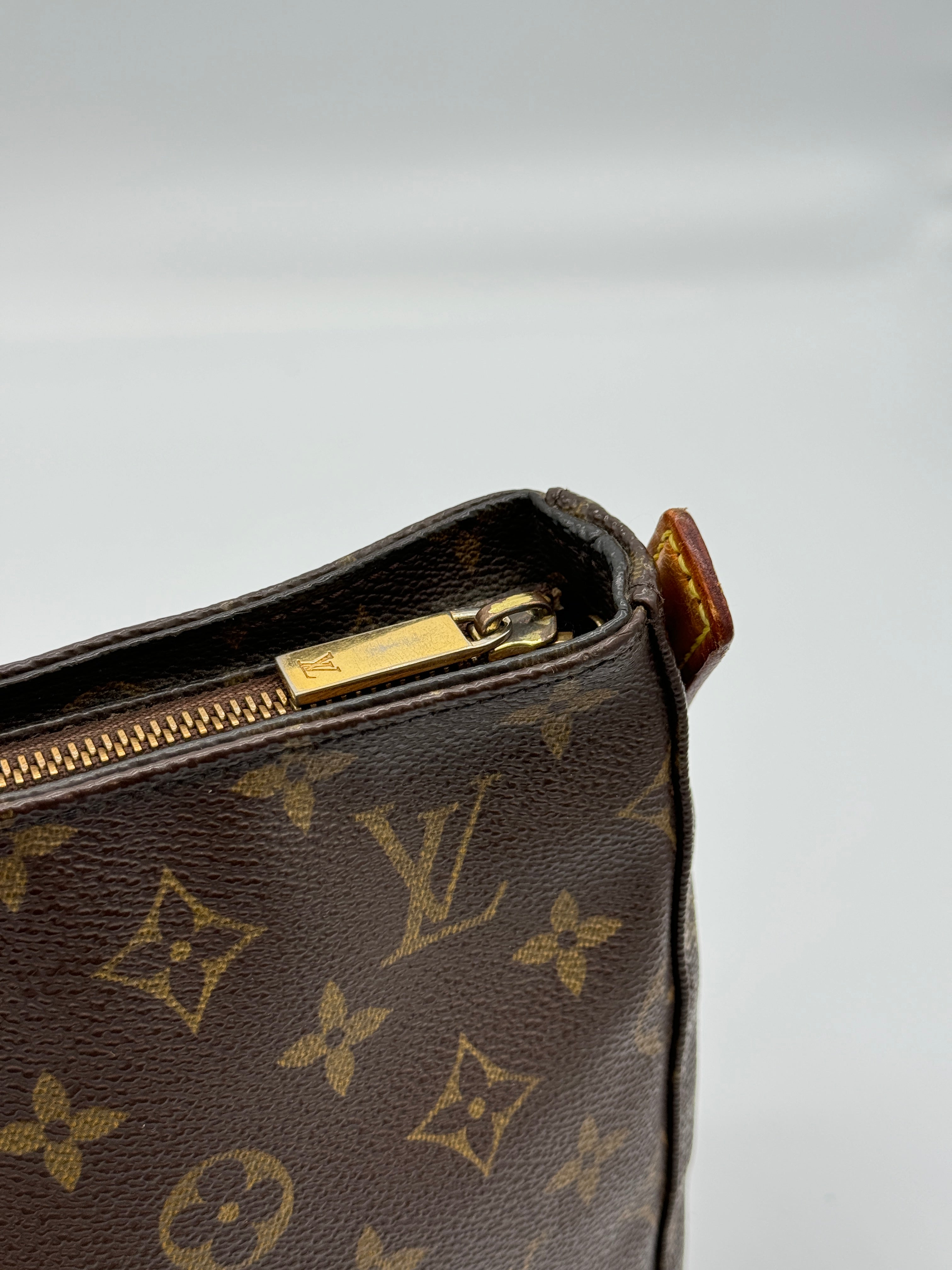 Louis Vuitton Looping MM
