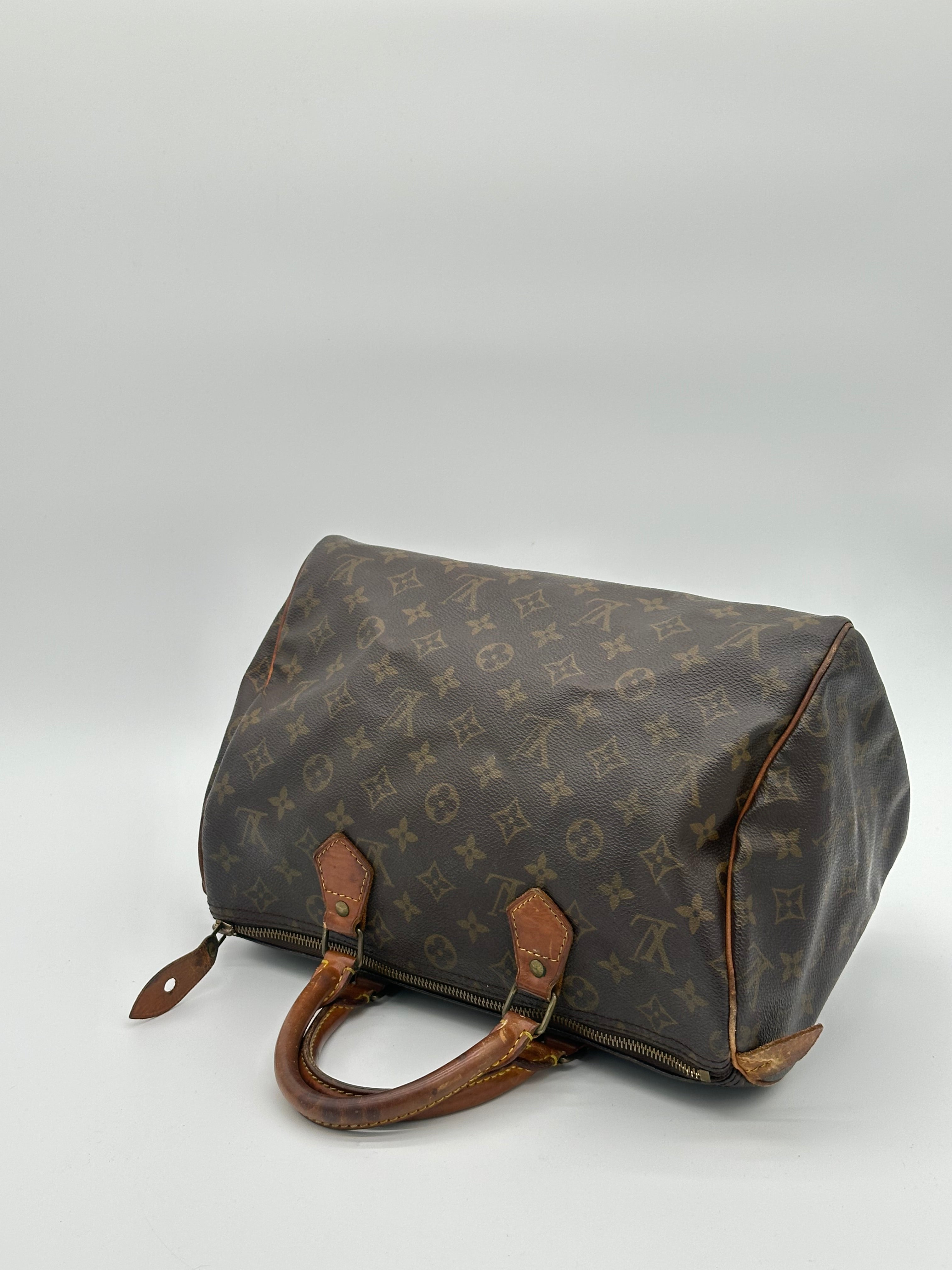 Louis Vuitton Speedy 30