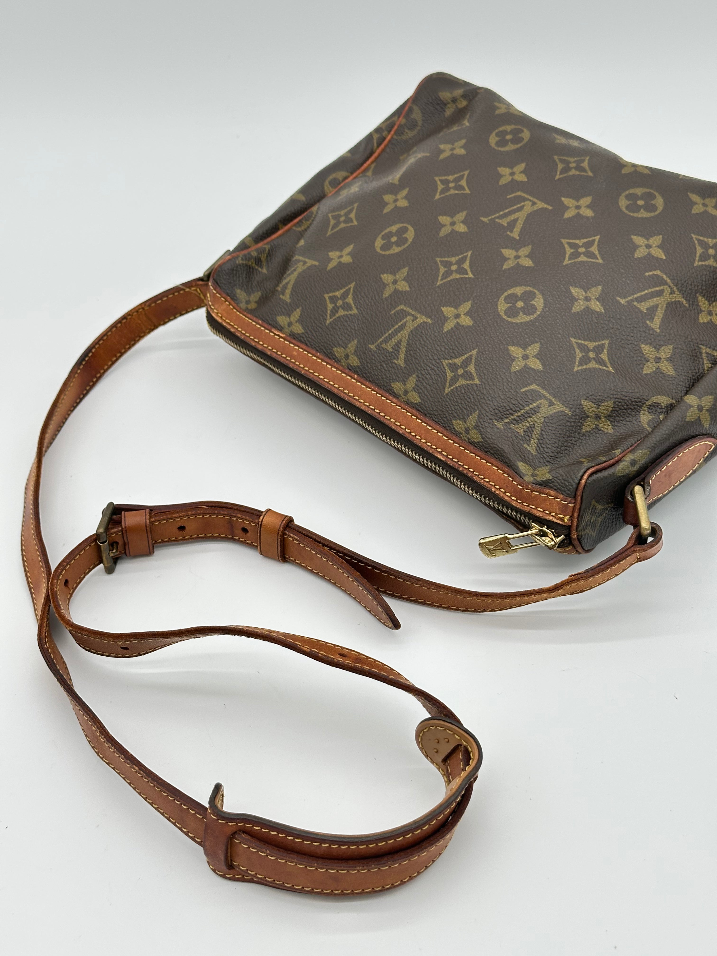 Louis Vuitton Tulle Lee