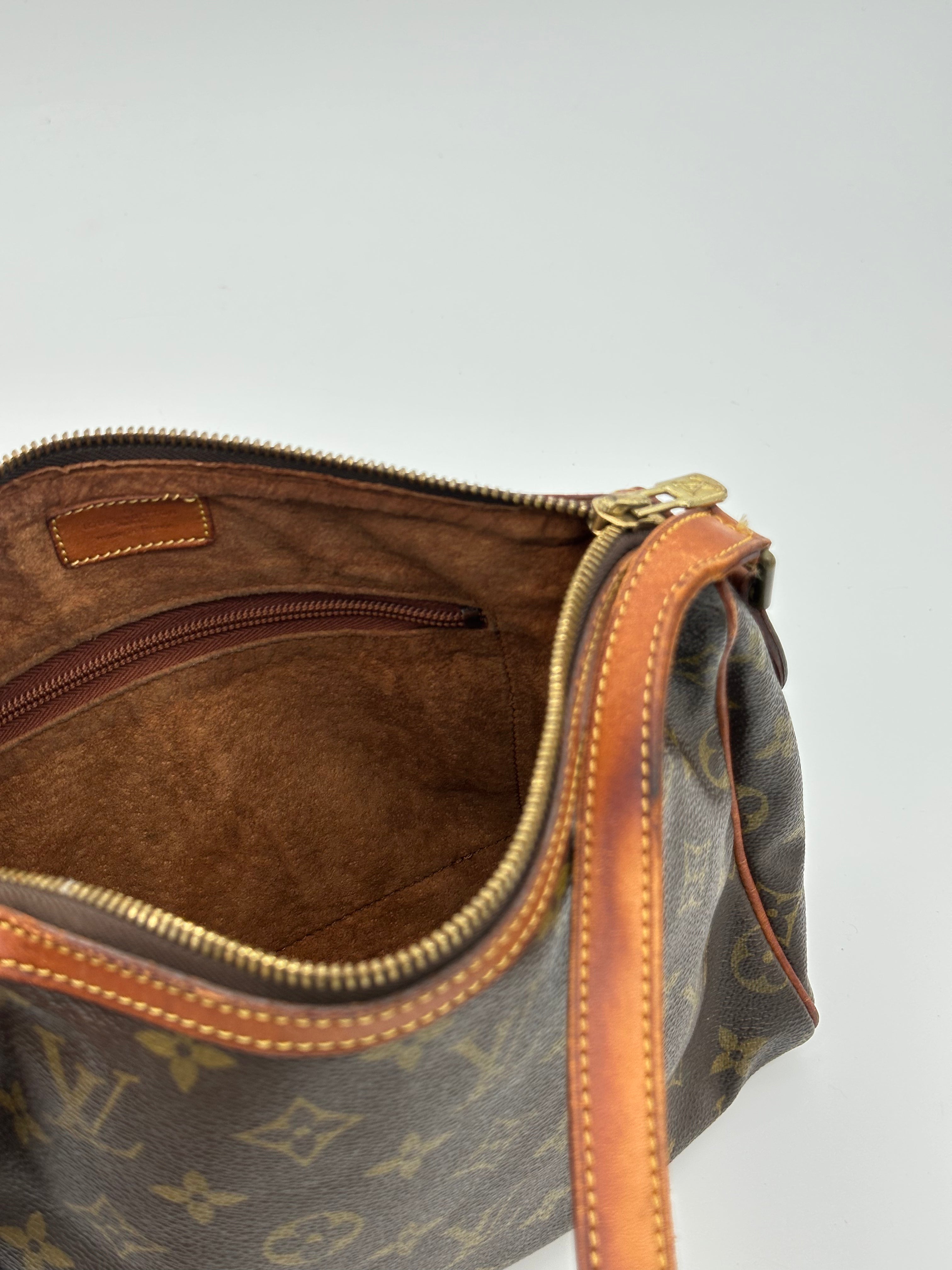 Louis Vuitton Tulle Lee