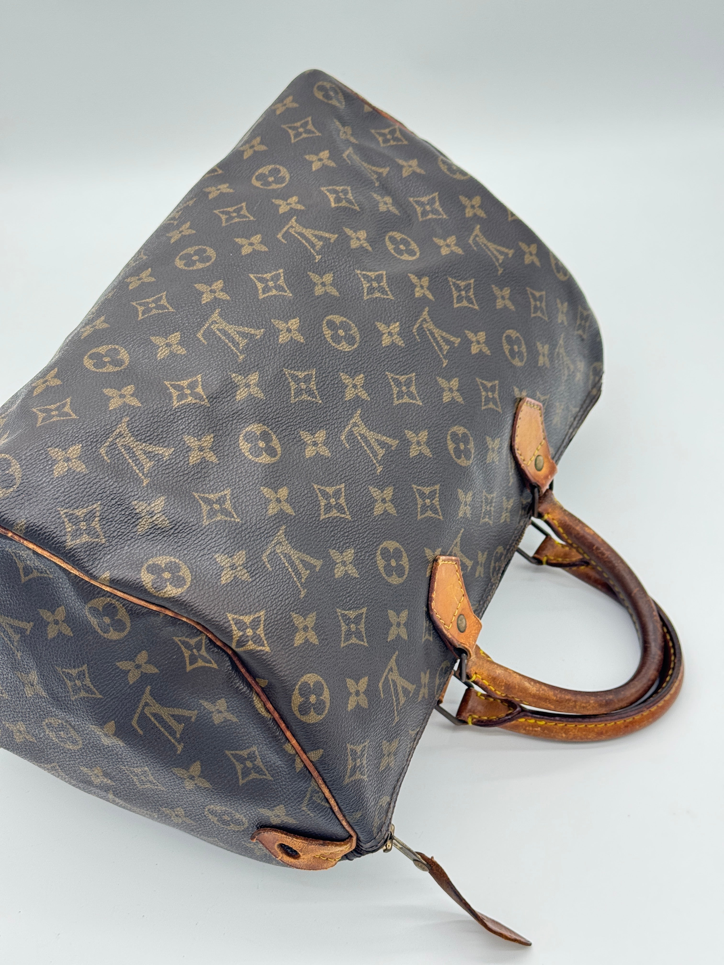 Louis Vuitton Speedy 35