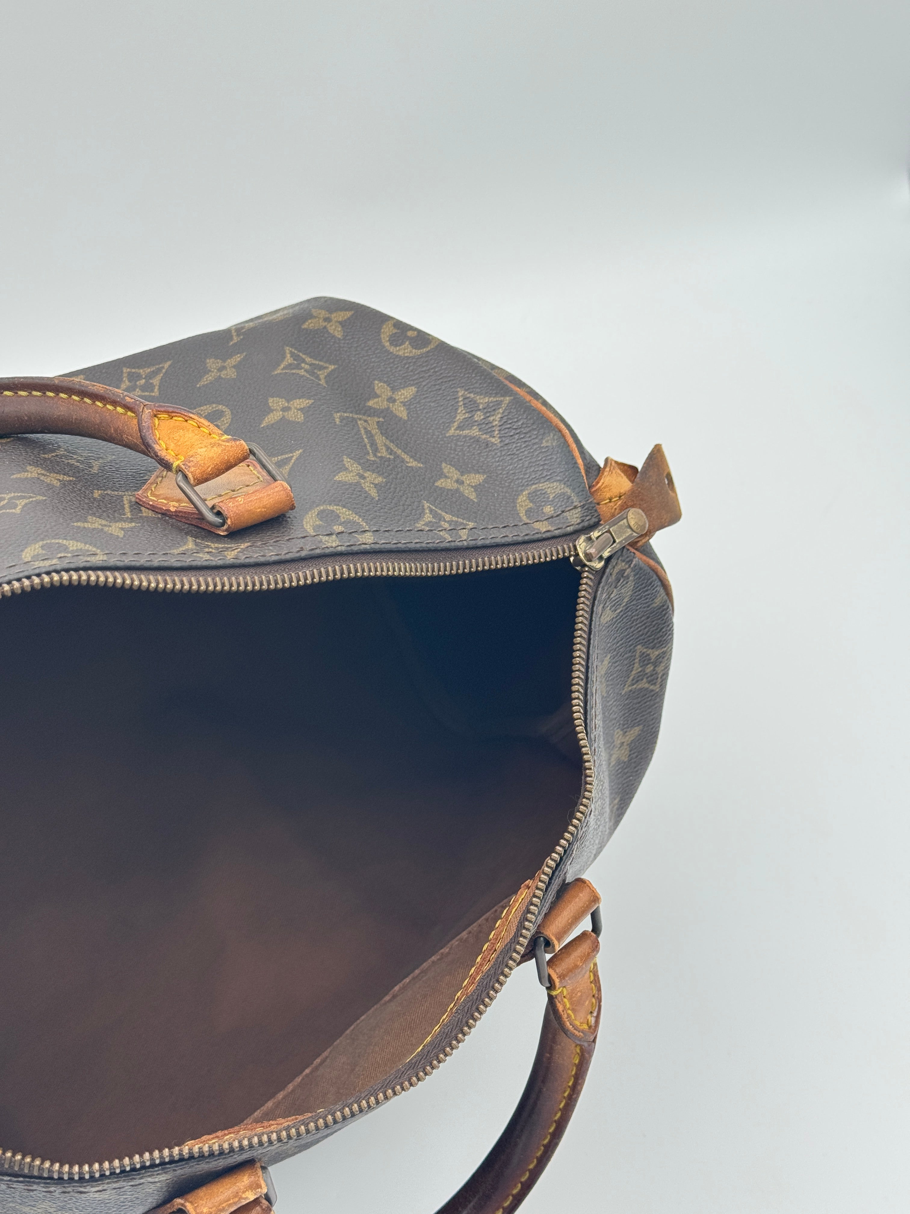 Louis Vuitton Speedy 35
